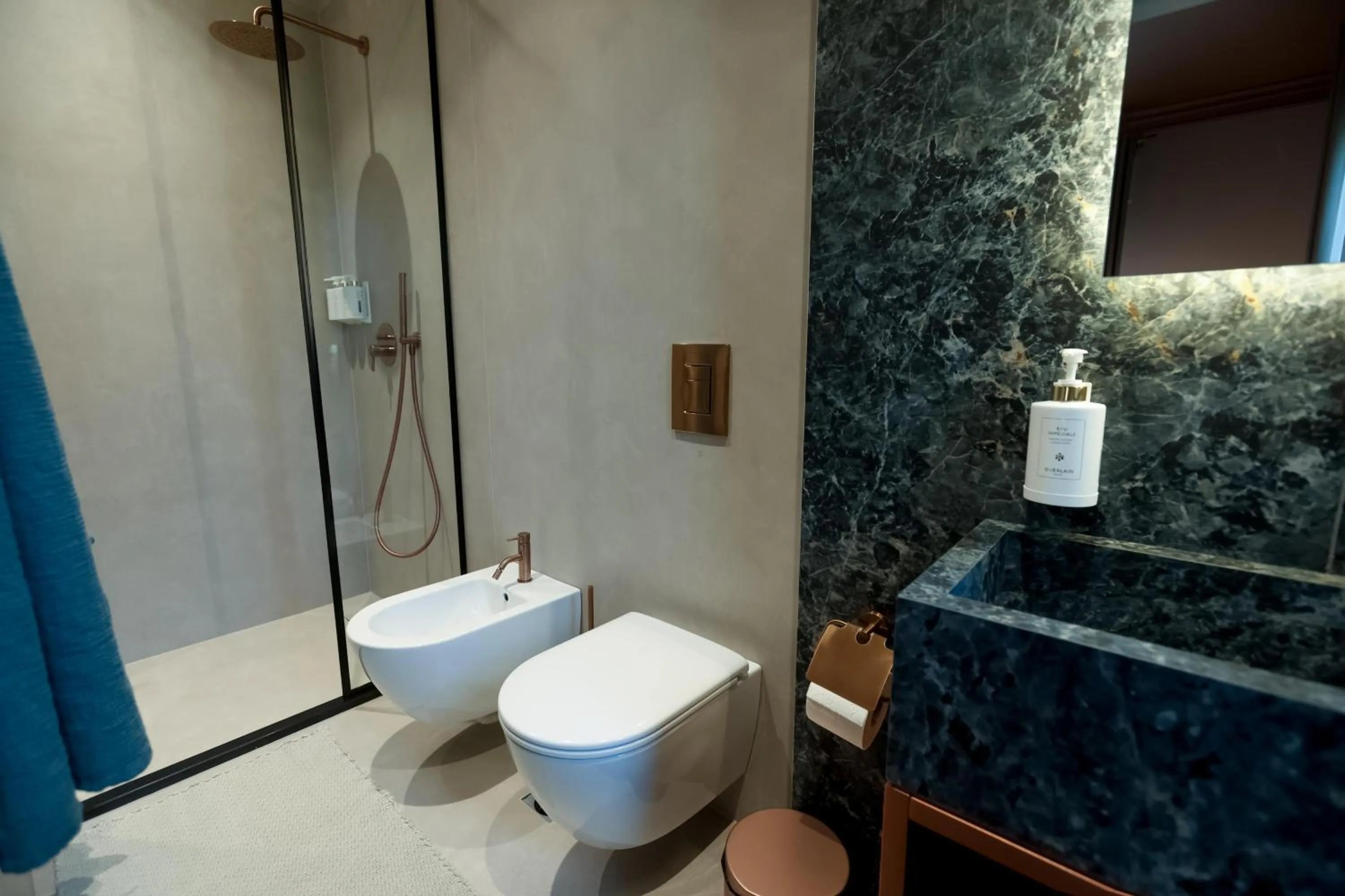 Shower in Padam Boutique Hotel