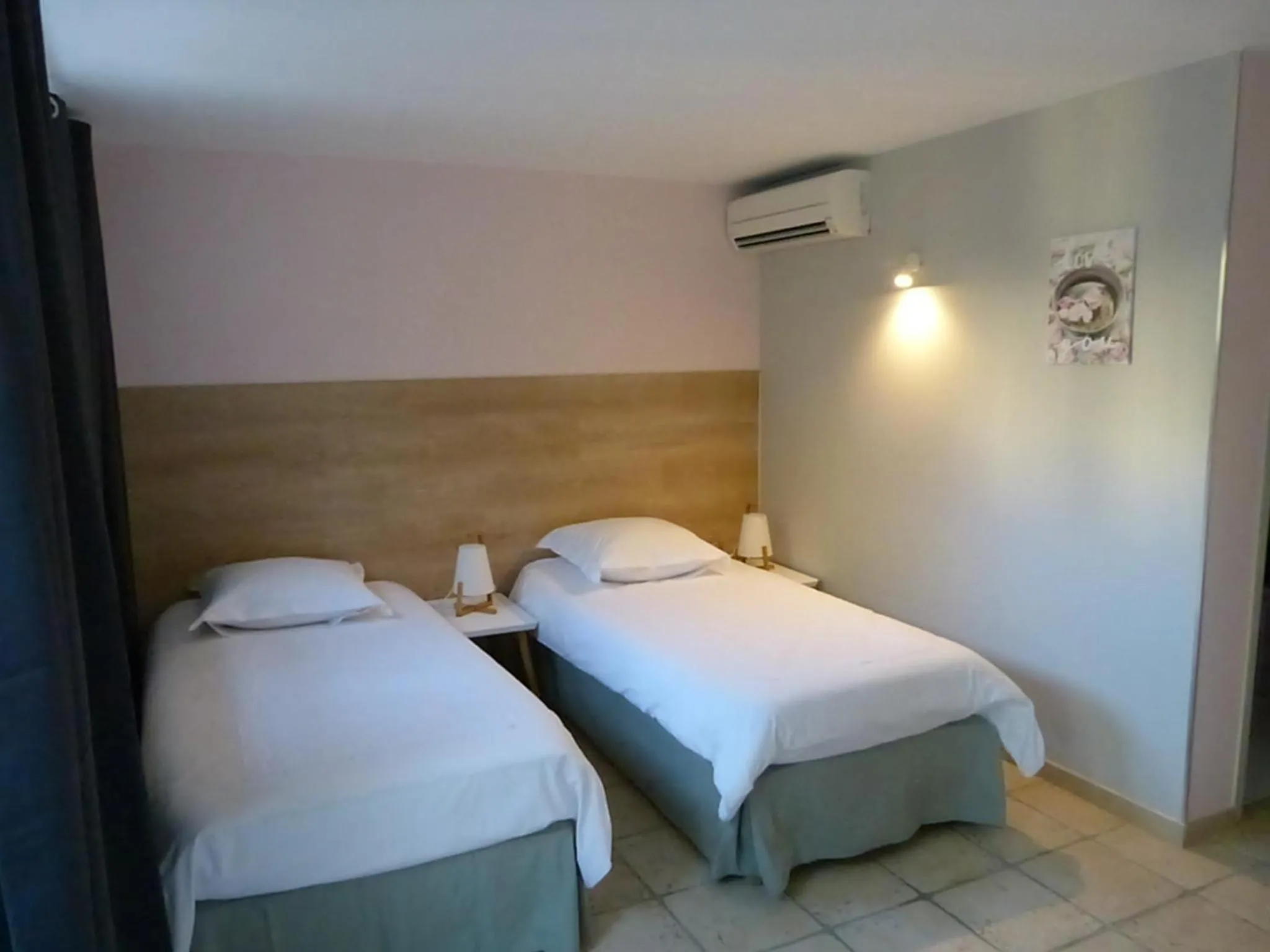 Twin Room with Garden View - single occupancy in Villa Thebaïde Chambres d'hôtes