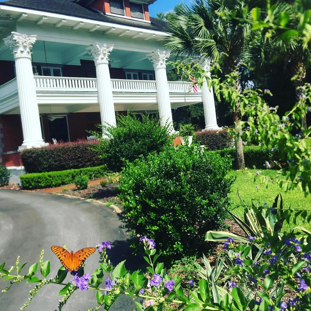 Herlong Mansion Bed & Breakfast