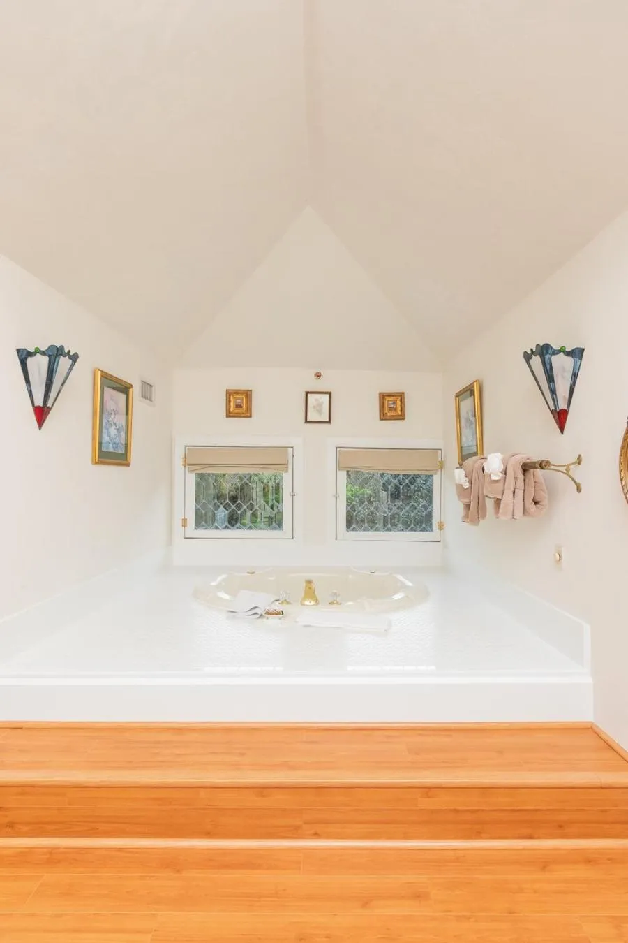 Herlong Mansion Bed & Breakfast