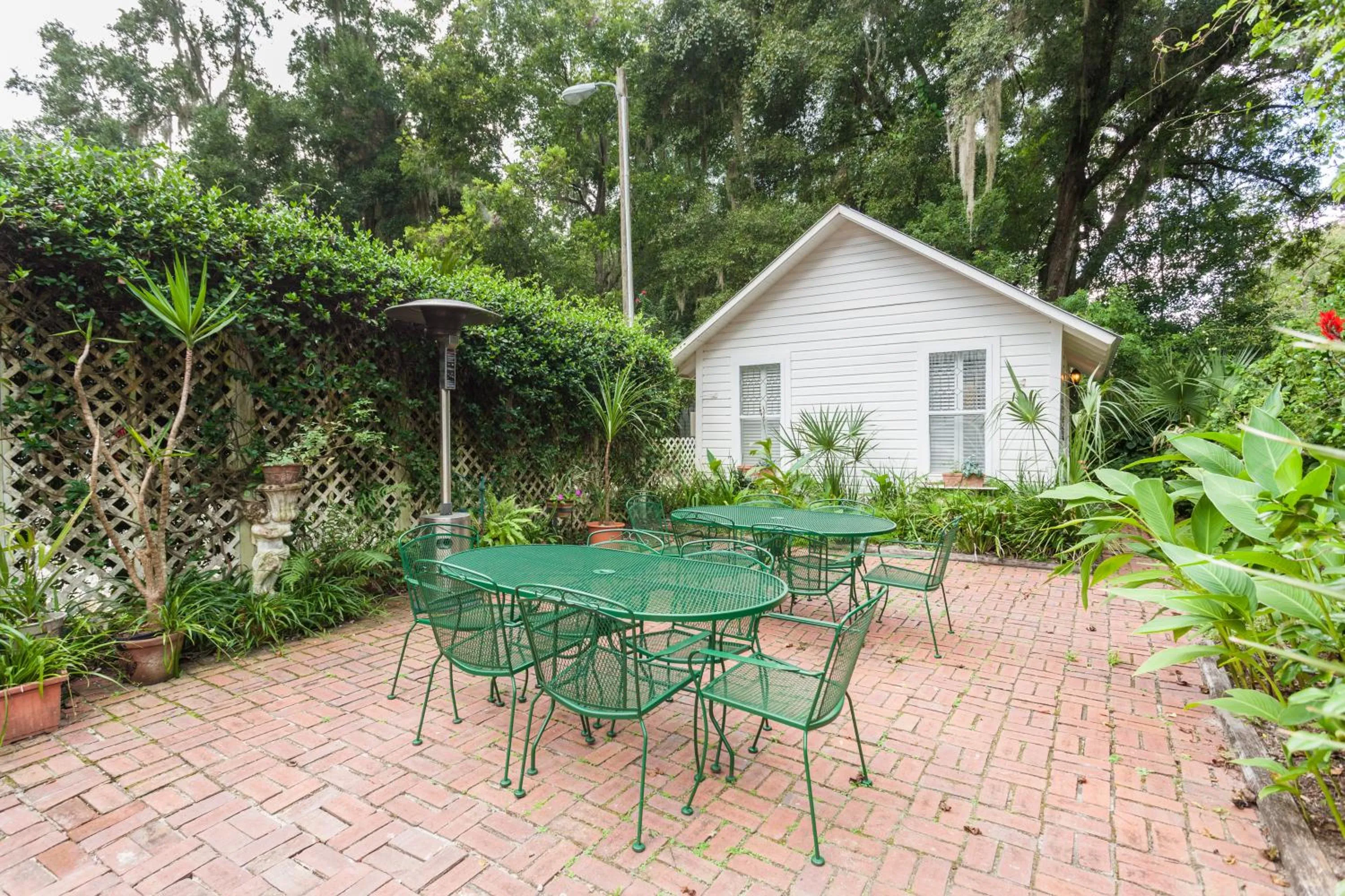 Herlong Mansion Bed & Breakfast