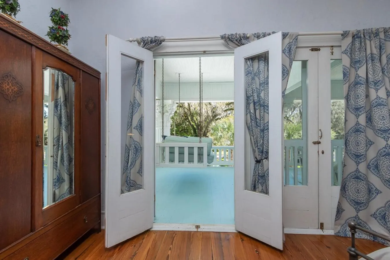 Herlong Mansion Bed & Breakfast