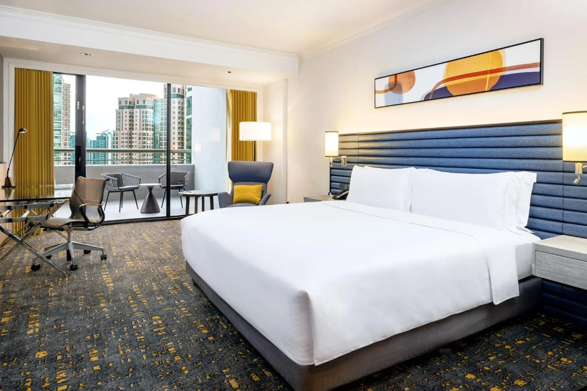 Photo of the whole room, Bed in voco Orchard Singapore by IHG