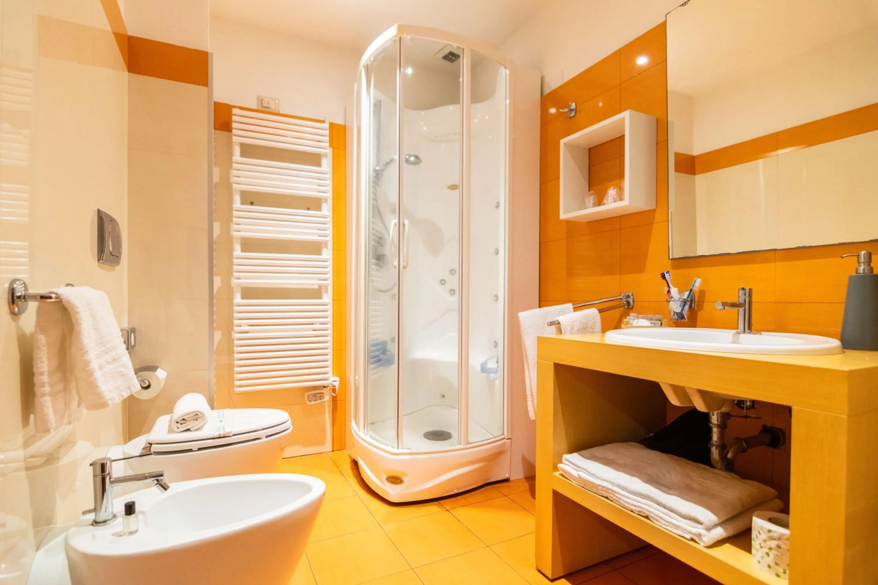 Bathroom in Catania Crossing B&B - Rooms & Comforts