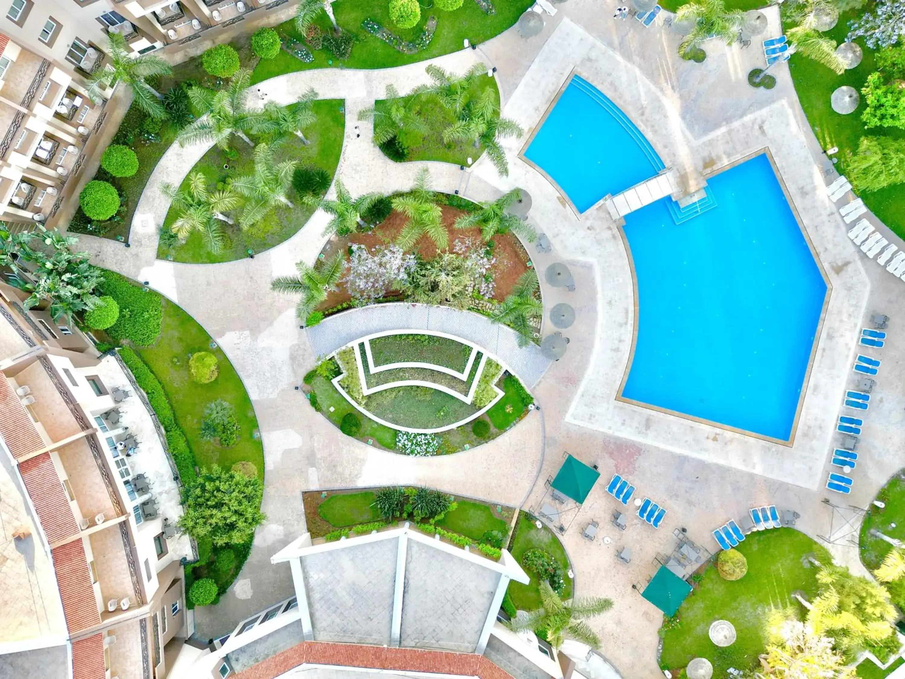 Property building in Hotel Menzeh Dalia Property building in Hotel Menzeh Dalia