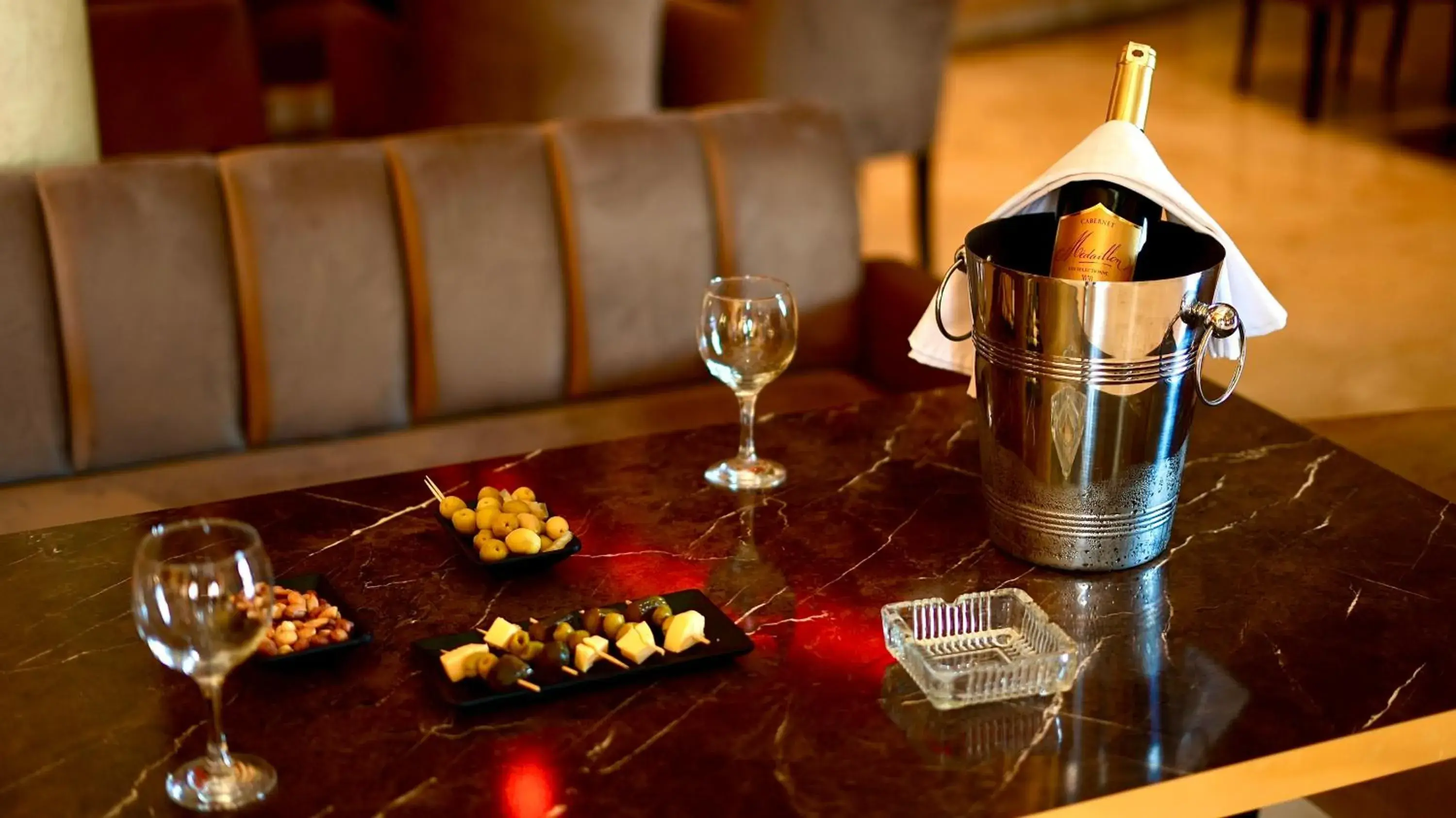 Lounge or bar in Hotel Menzeh Dalia Lounge or bar in Hotel Menzeh Dalia