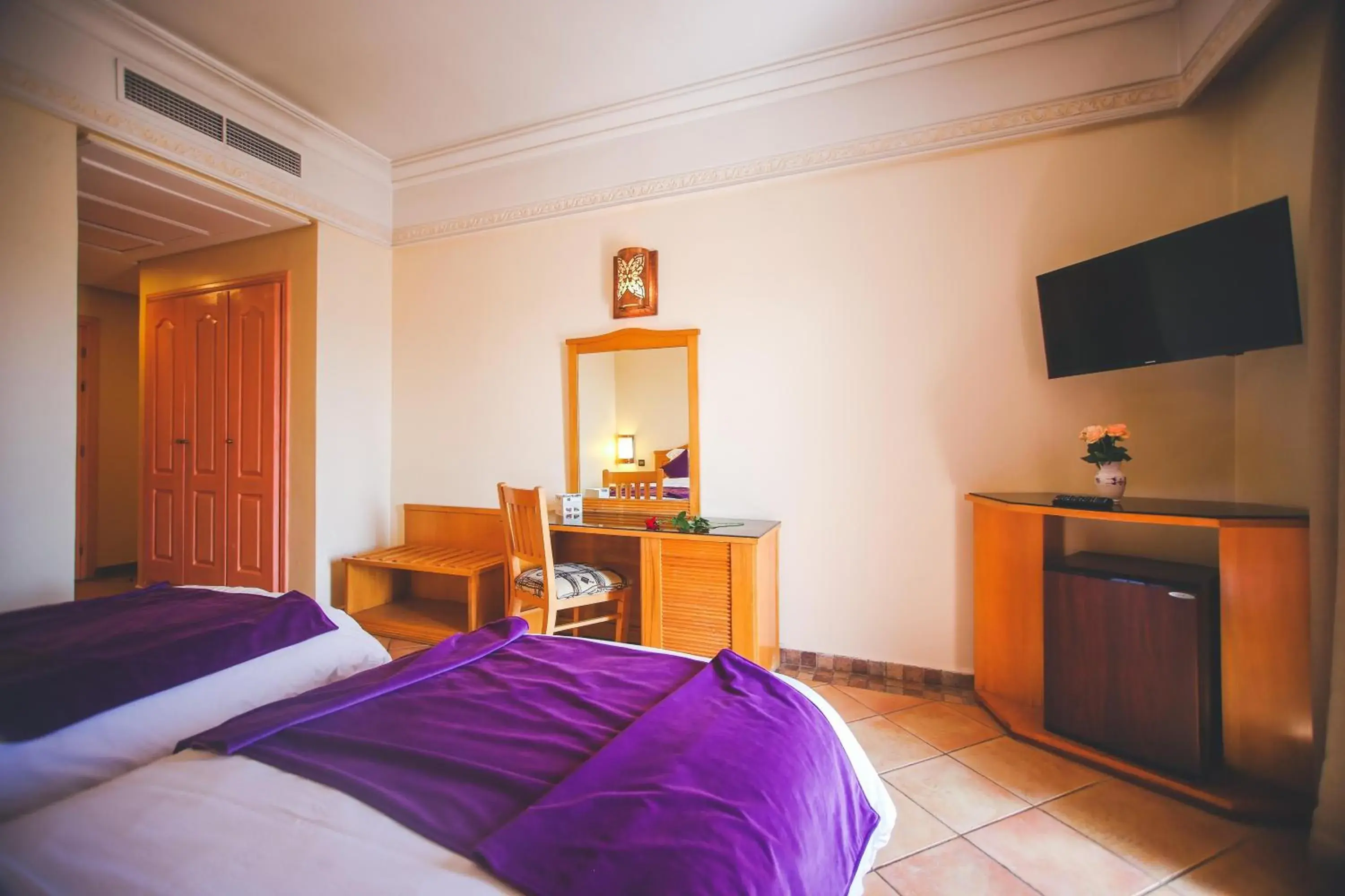 Photo of the whole room, Bed in Hotel Menzeh Dalia Photo of the whole room, Bed in Hotel Menzeh Dalia