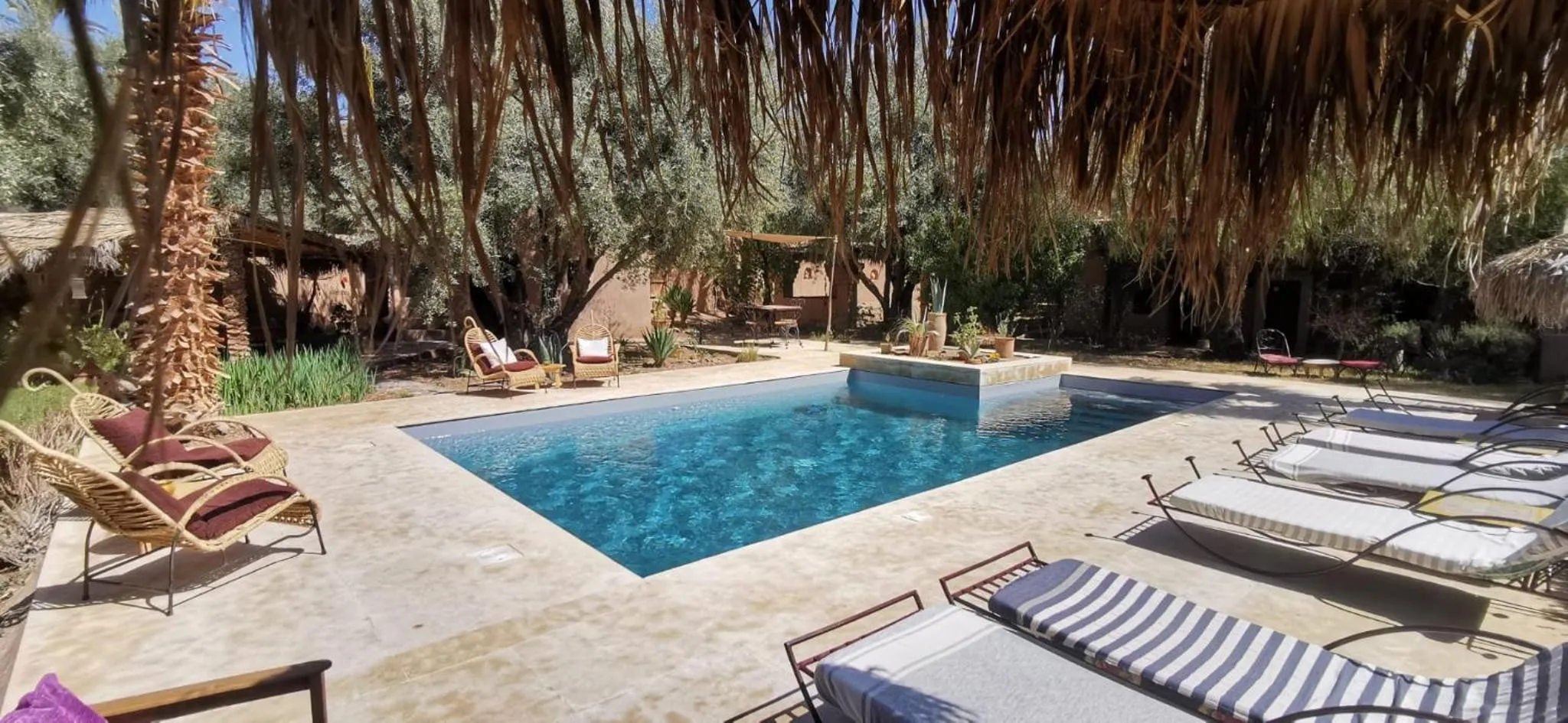 Swimming pool in Dar Lorkam
