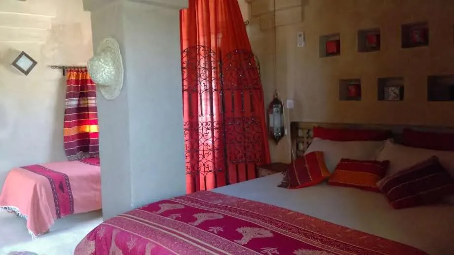 Decorative detail, Bed in Dar Lorkam