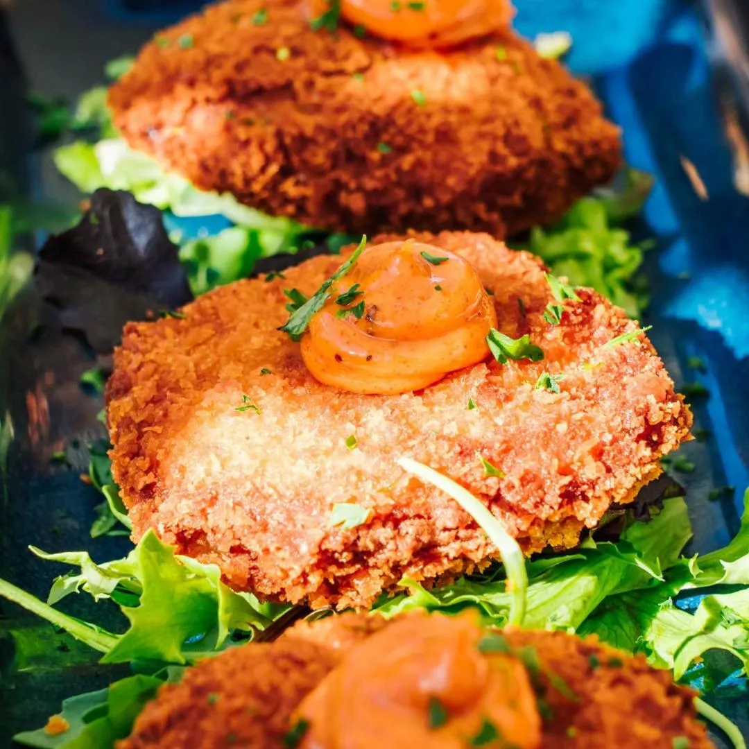 Restaurant/places to eat in Hotel Piccadilly