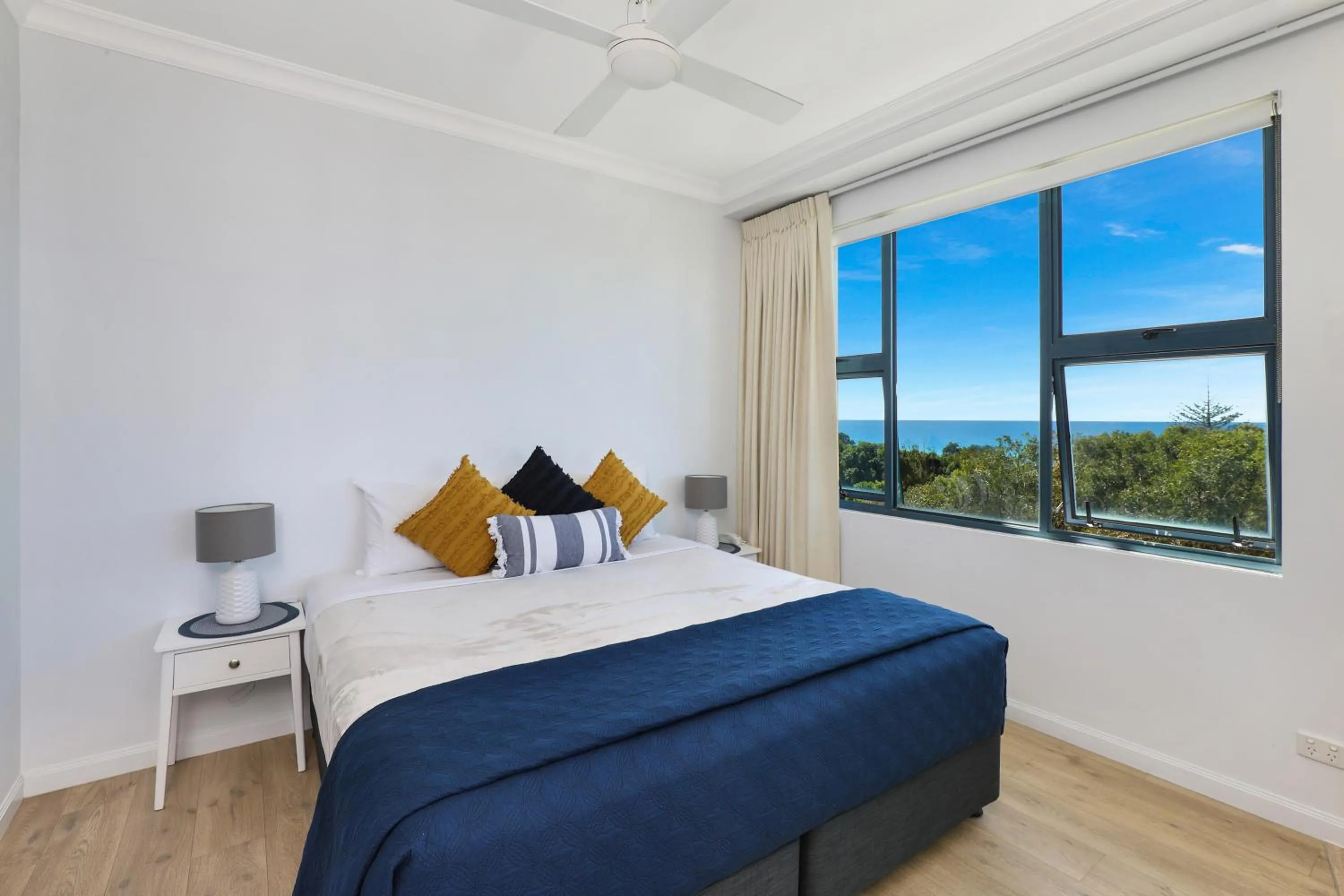 Bedroom, Bed in Santorini Twin Waters