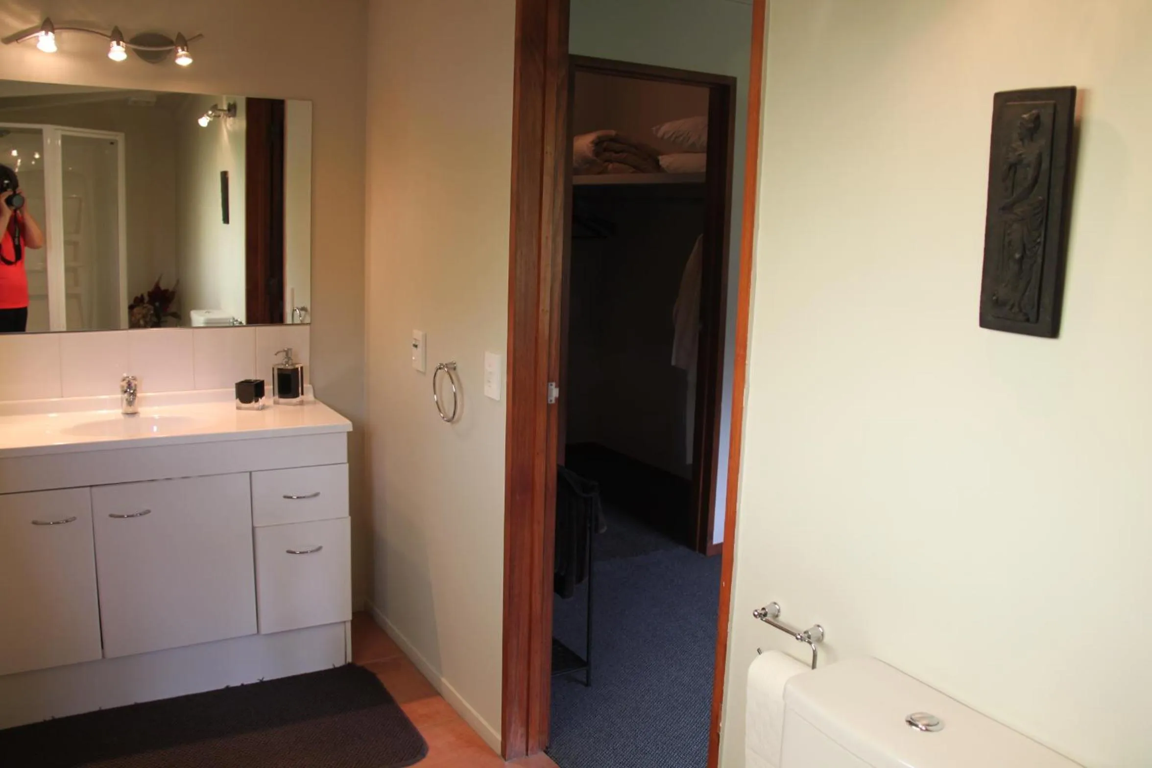 Bathroom in Chartré Manor B&B