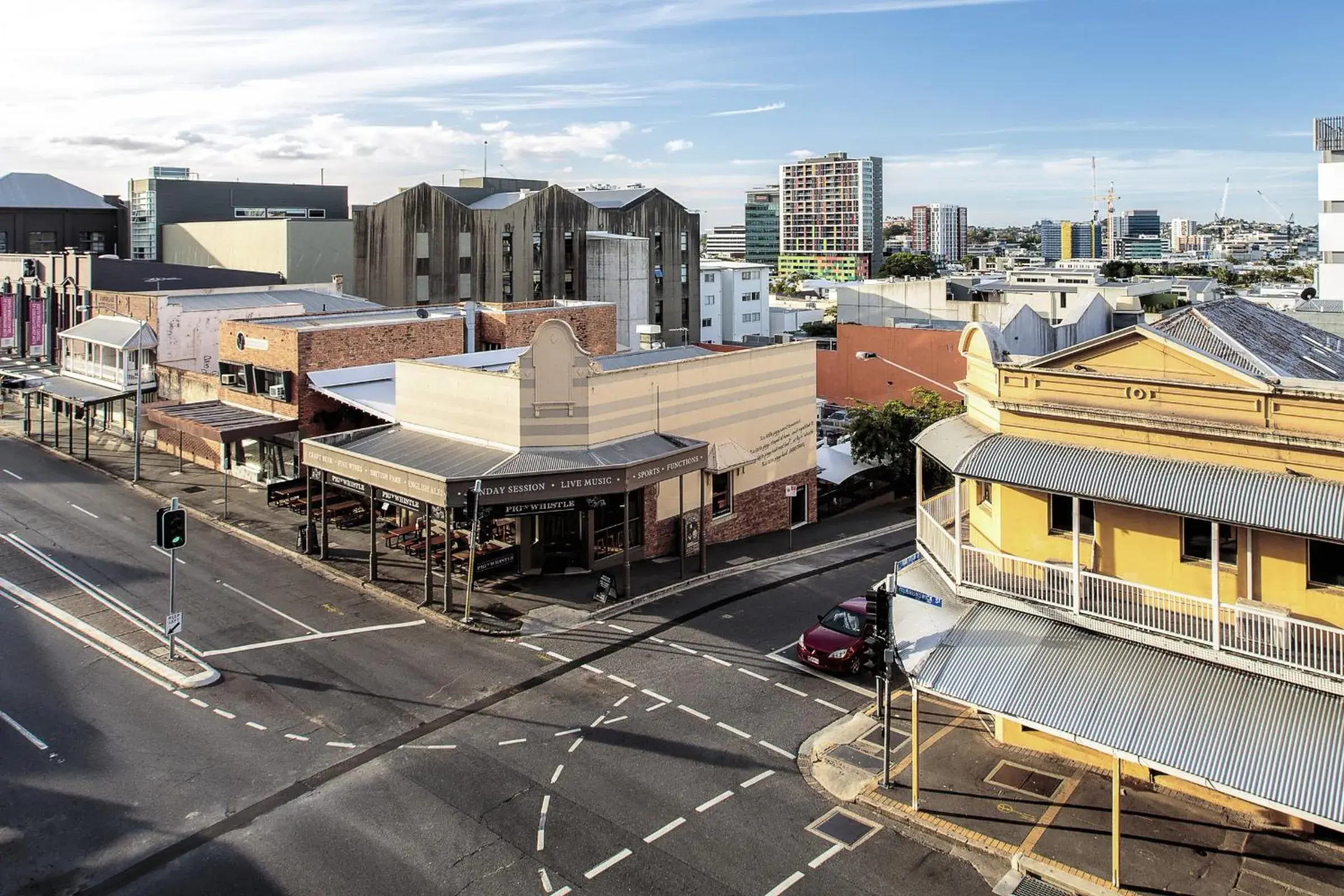 Restaurant/places to eat in Central Brunswick Apartment Hotel Restaurant/places to eat in Central Brunswick Apartment Hotel