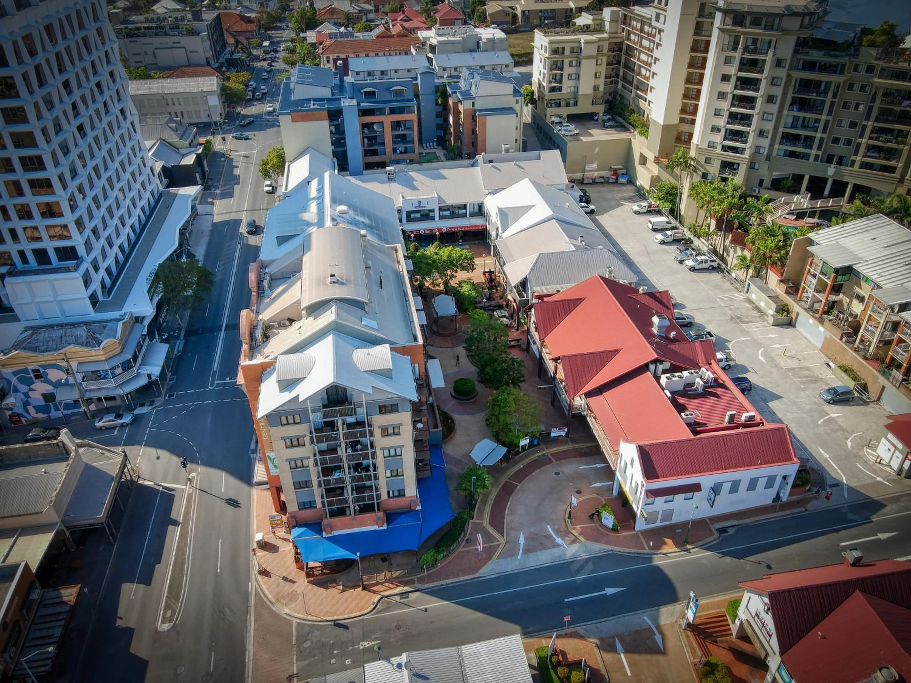 On site in Central Brunswick Apartment Hotel