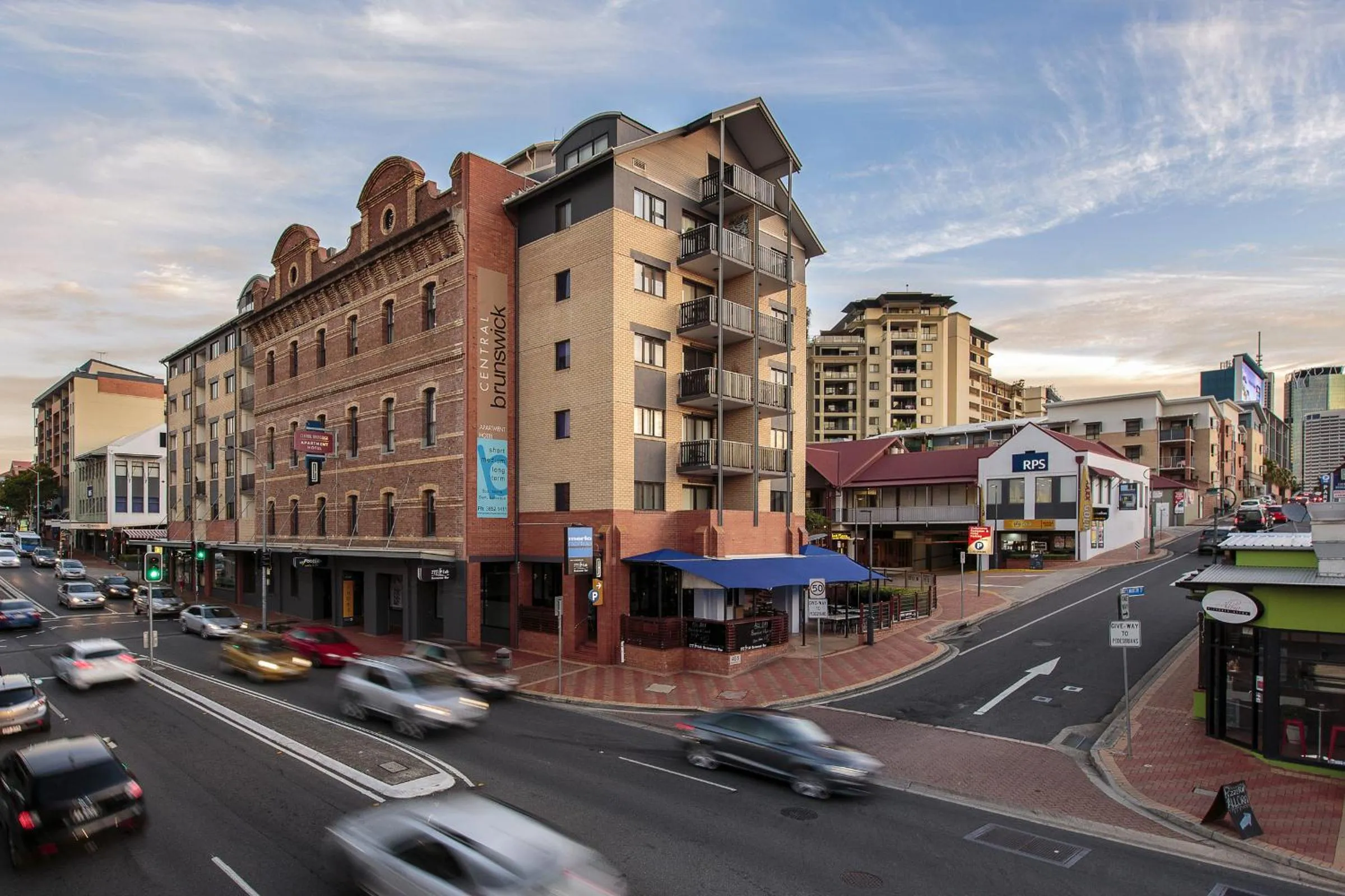 Facade/entrance in Central Brunswick Apartment Hotel