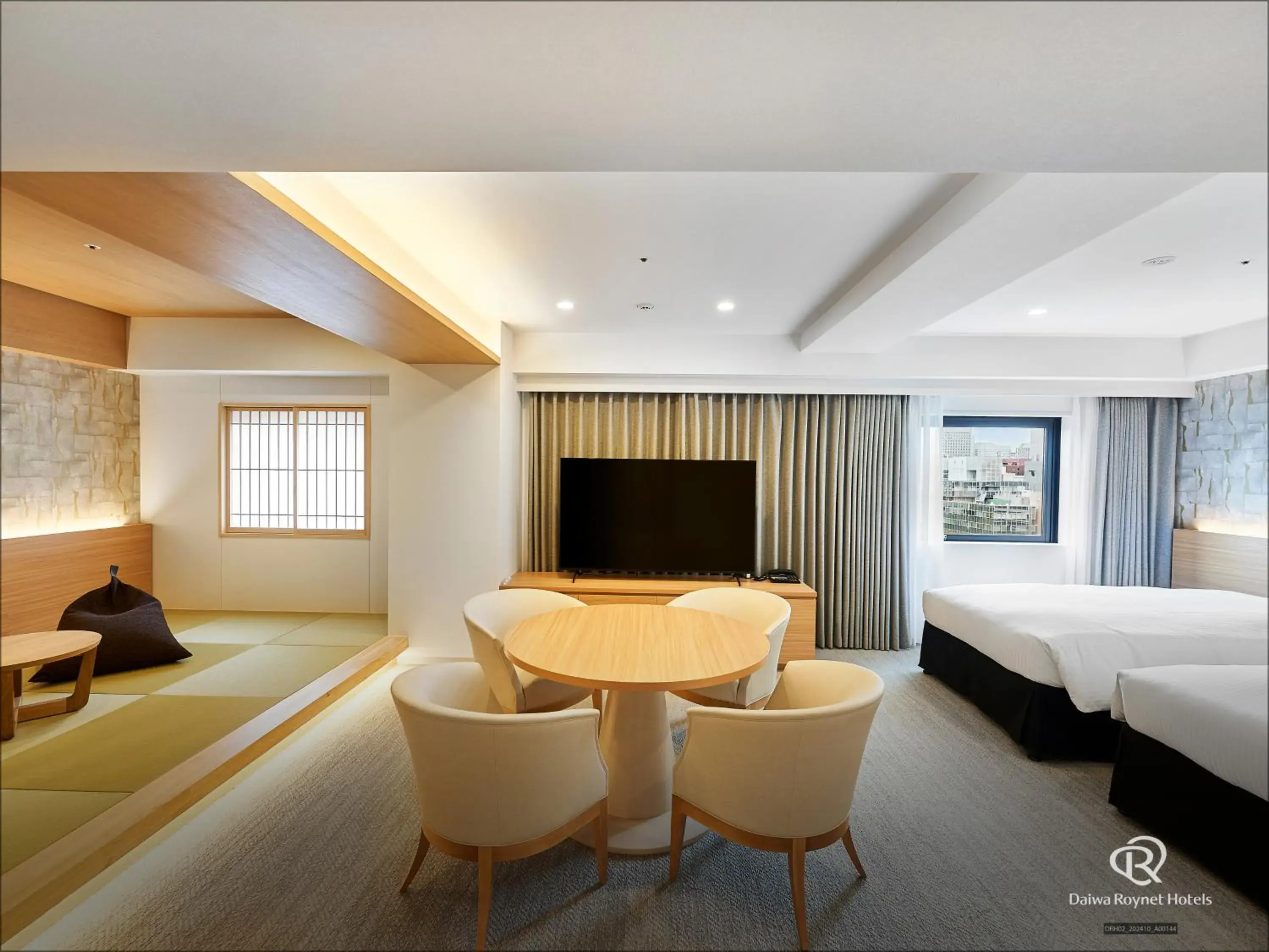 Bed in Daiwa Roynet Hotel Yokohama-Koen Bed in Daiwa Roynet Hotel Yokohama-Koen