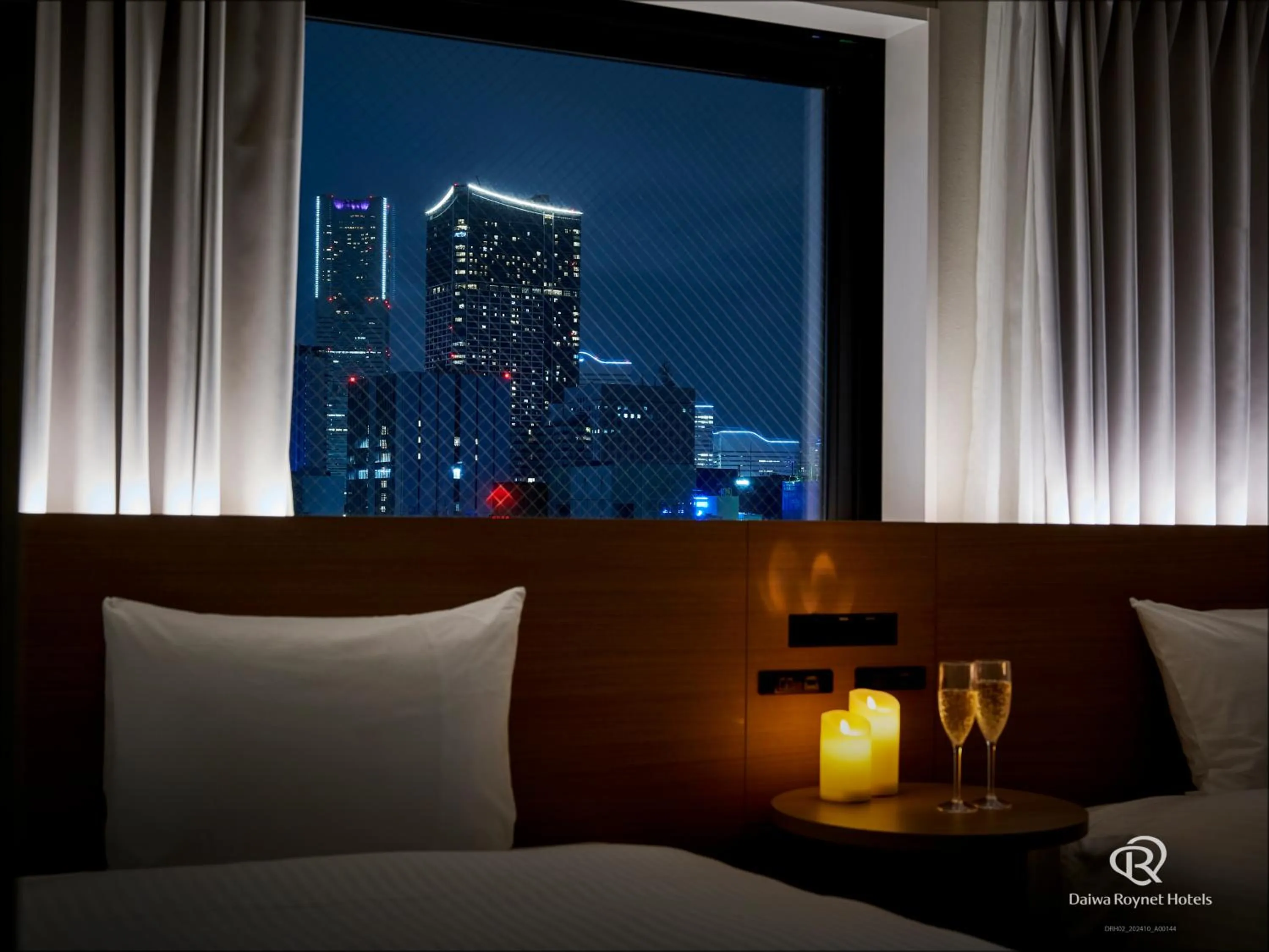 Bed in Daiwa Roynet Hotel Yokohama-Koen