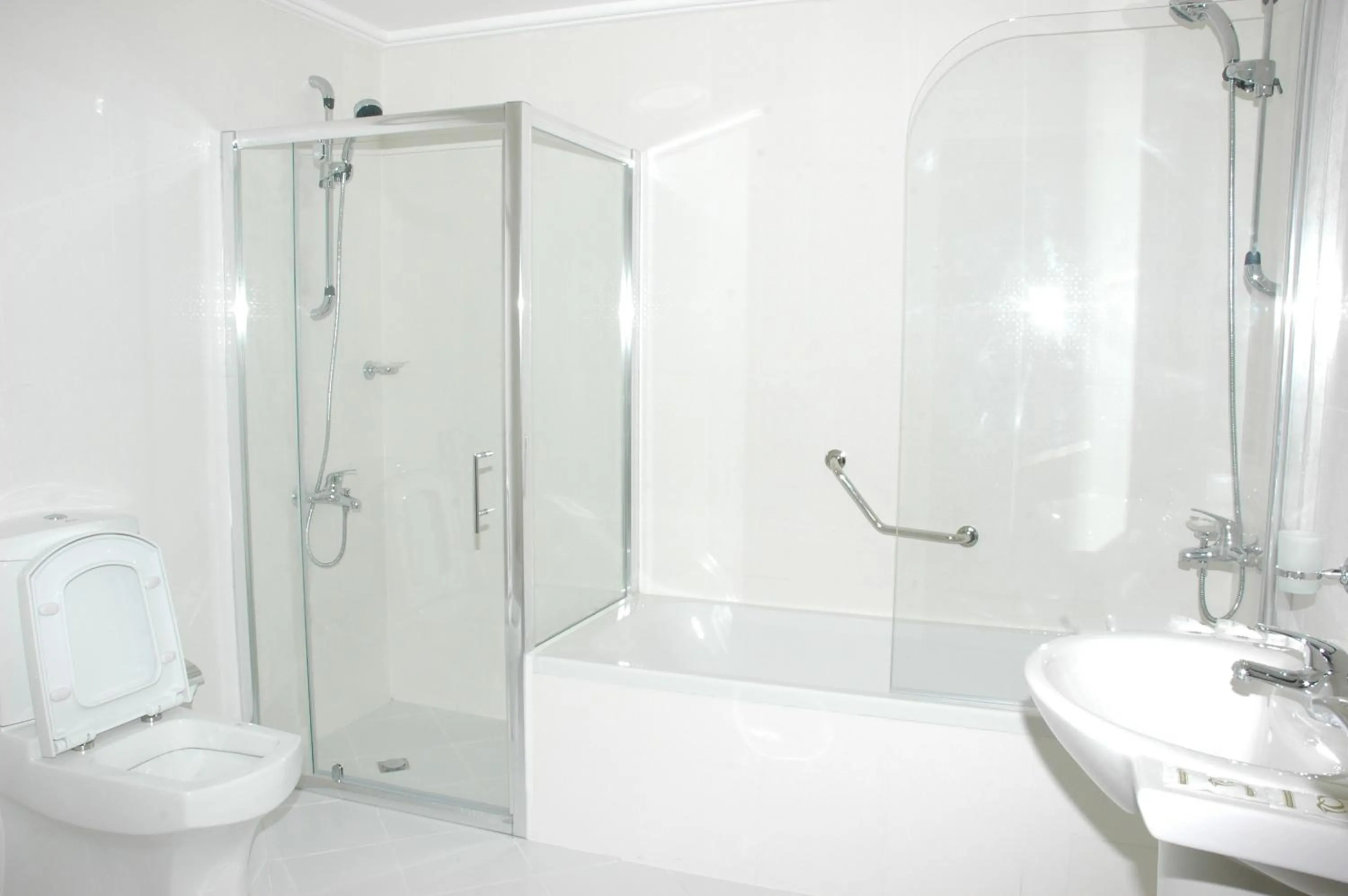 Bathroom in Marina Tower