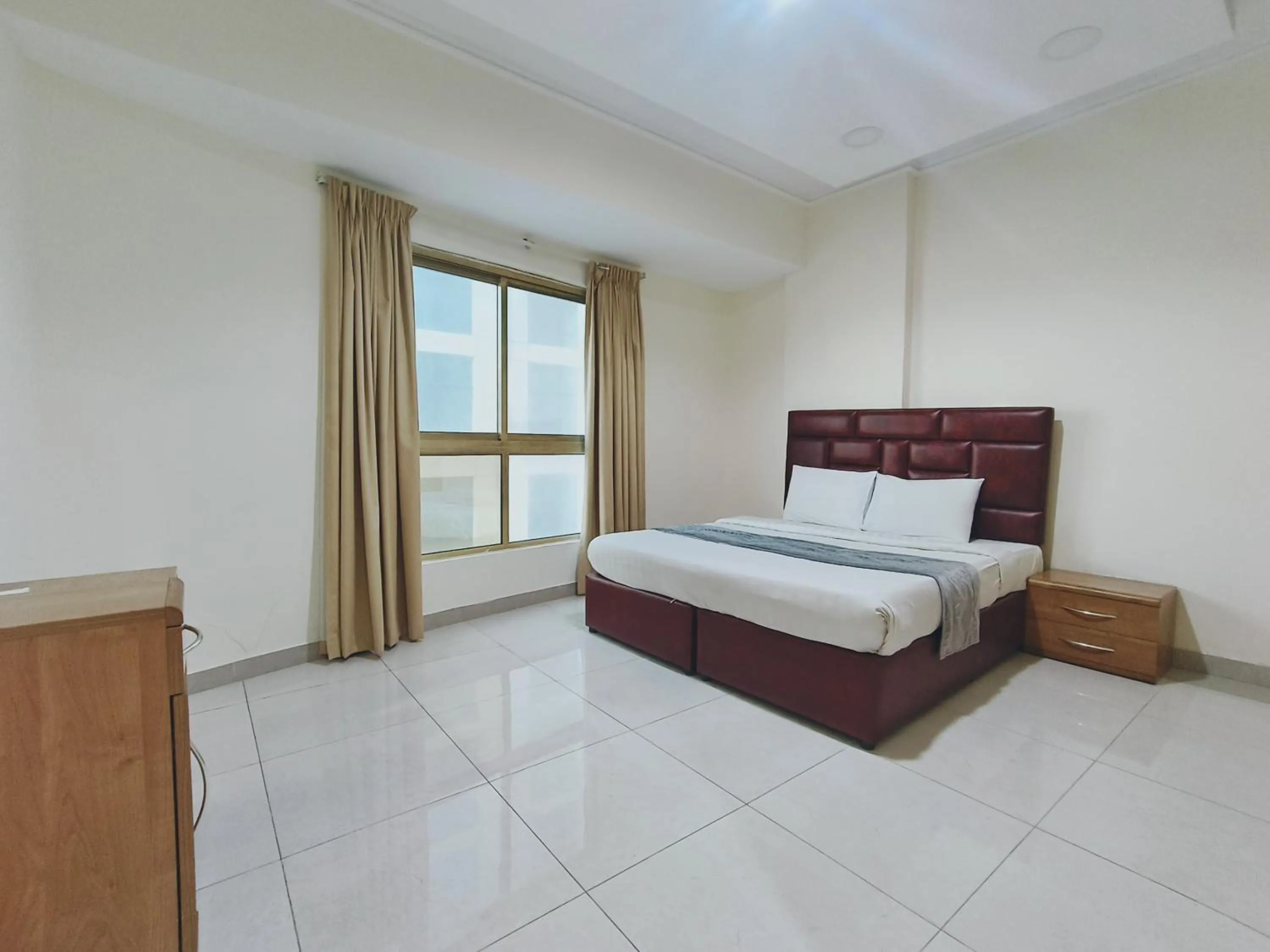 Bed in Marina Tower