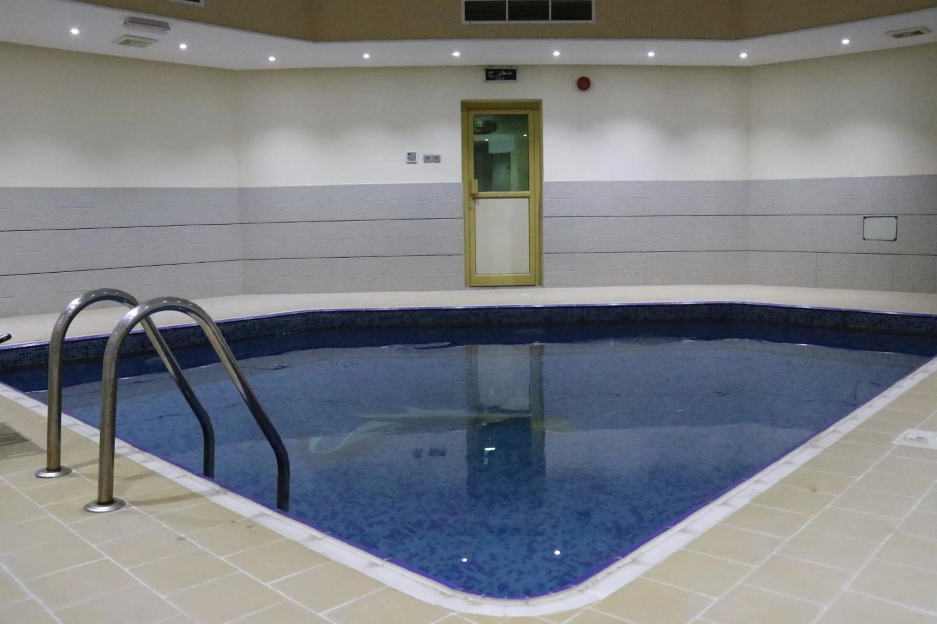 Swimming pool in Marina Tower