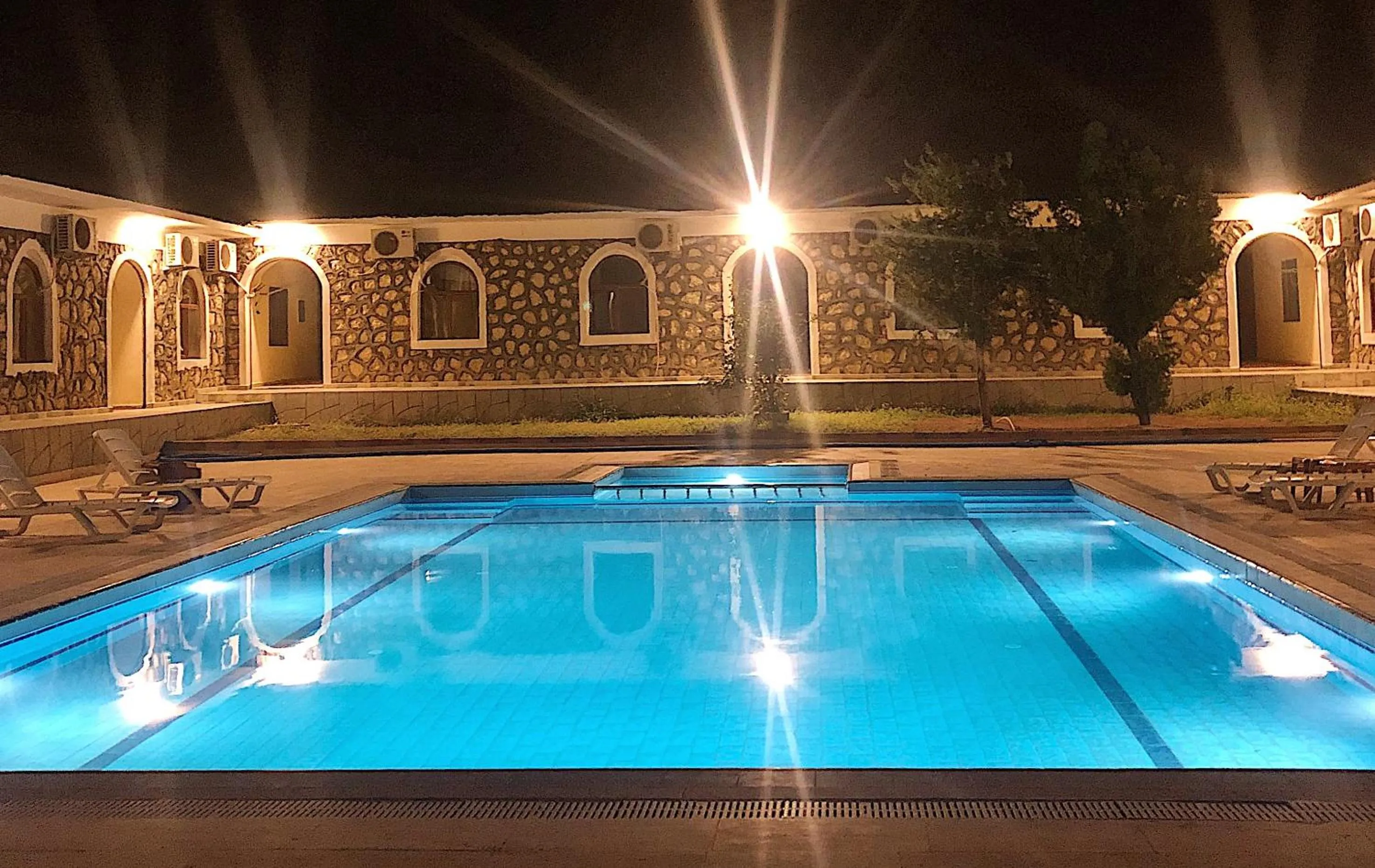 Pool view in Hotel Euphrat Nemrut