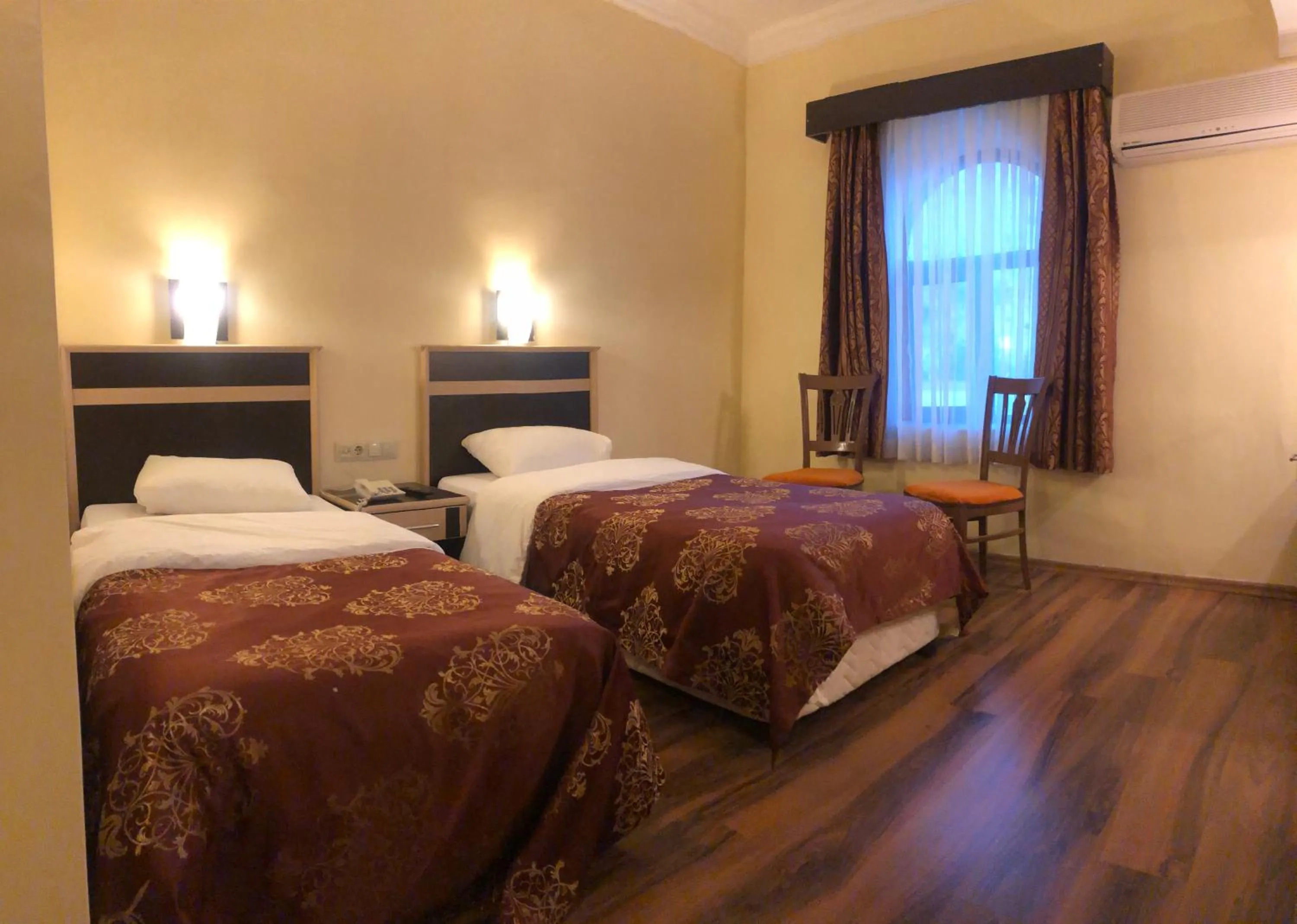 Bed in Hotel Euphrat Nemrut