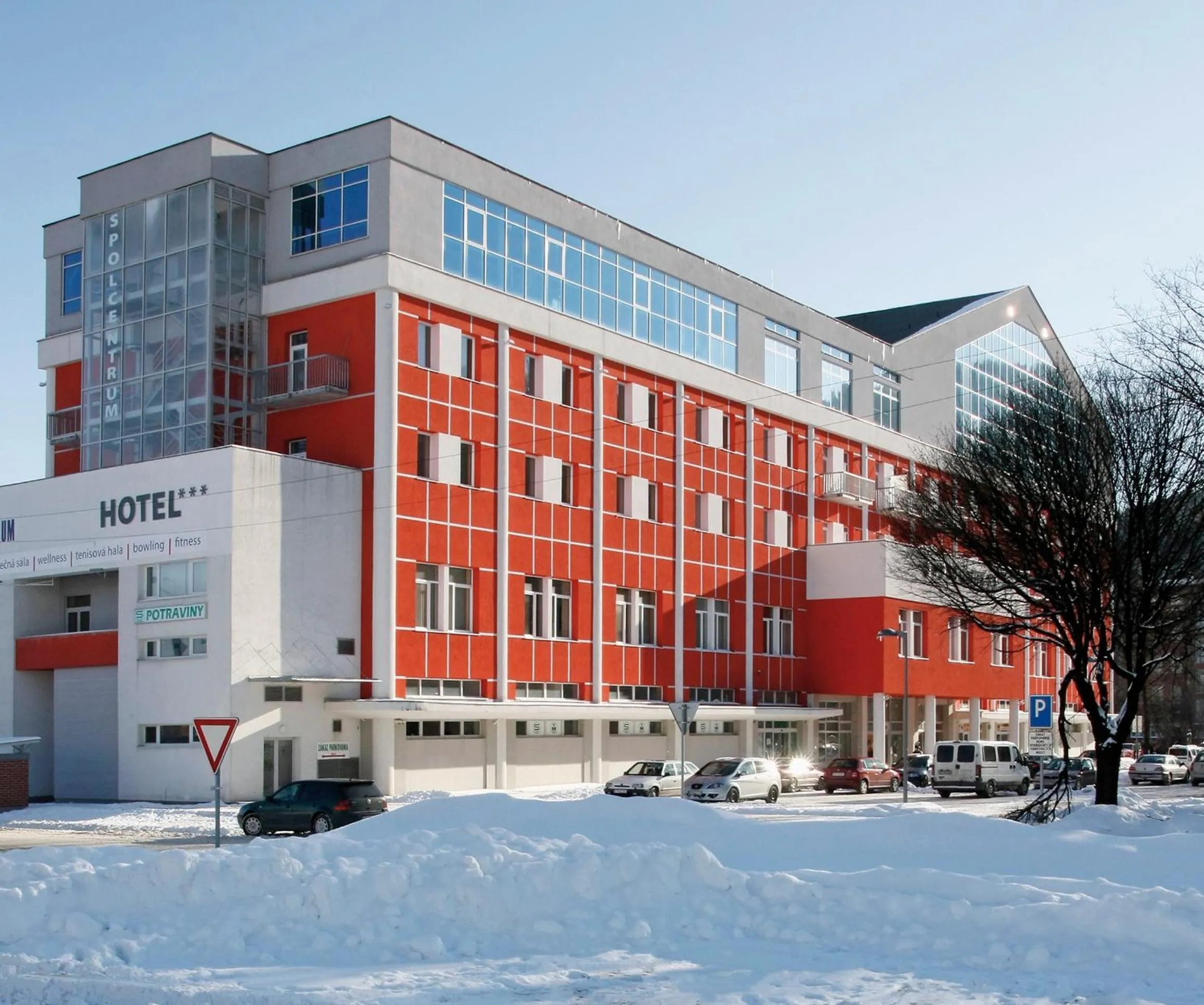 Facade/entrance in Hotel Spolcentrum