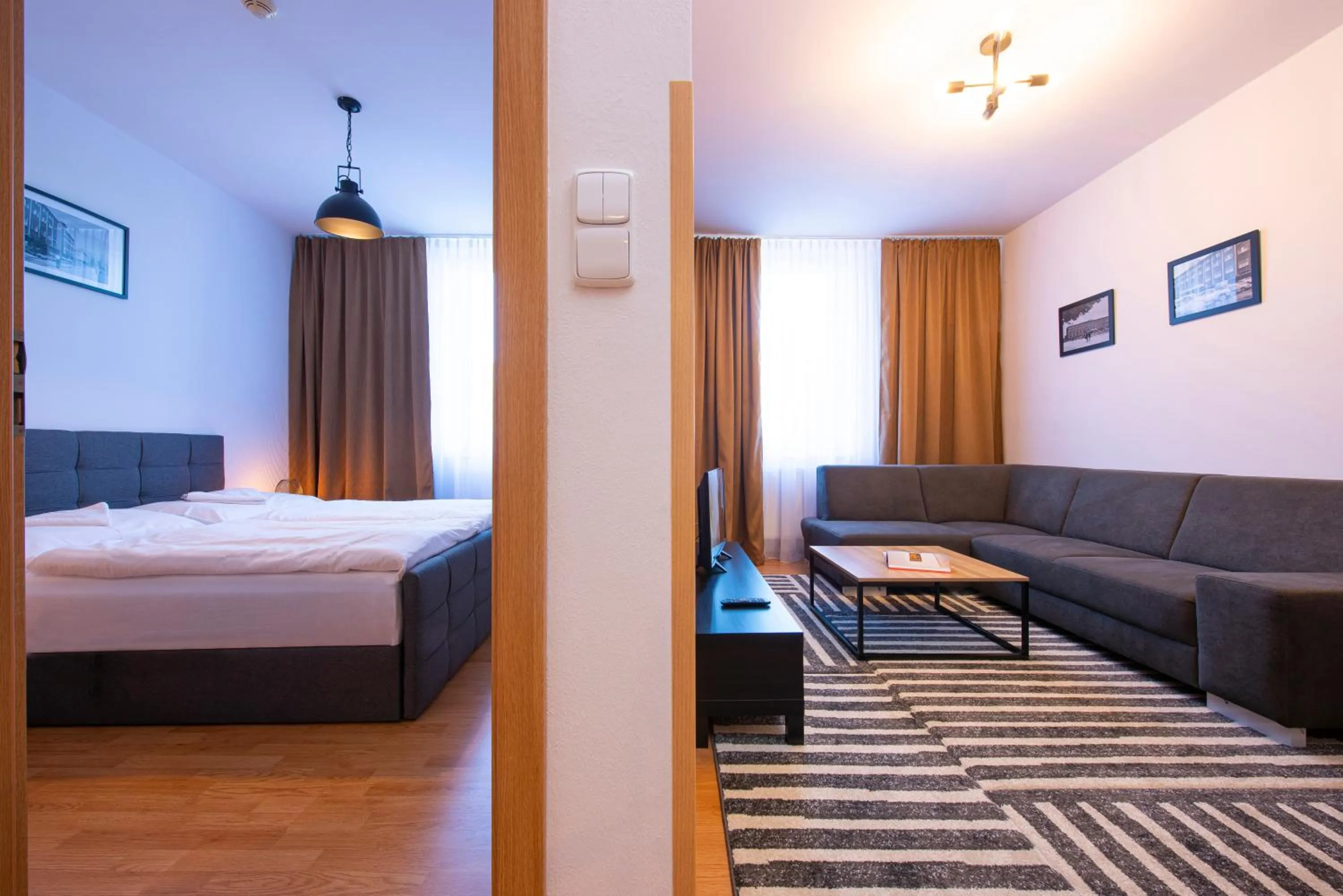 Living room, Bed in Hotel Spolcentrum