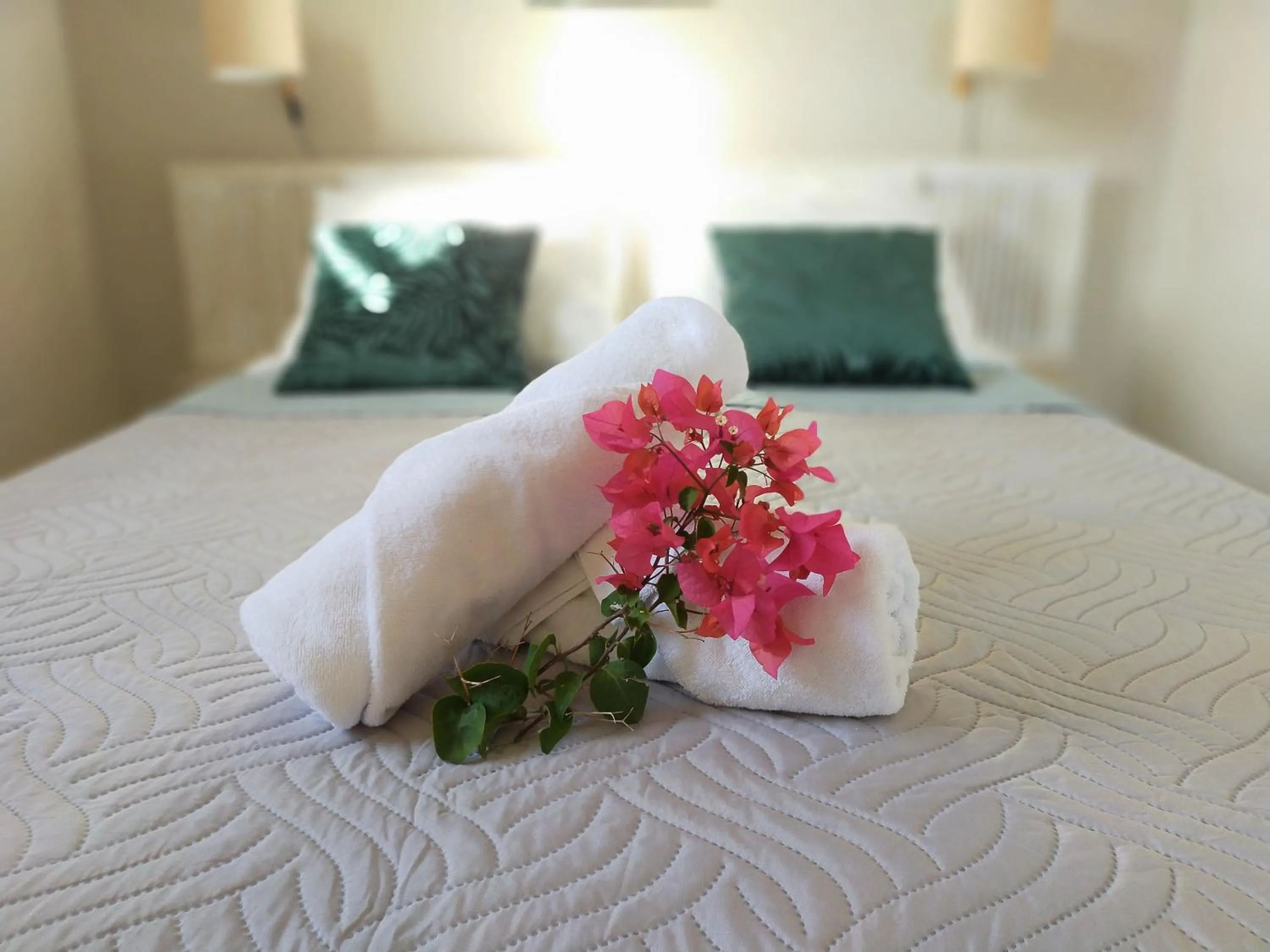 Bed in Ti Village Creole