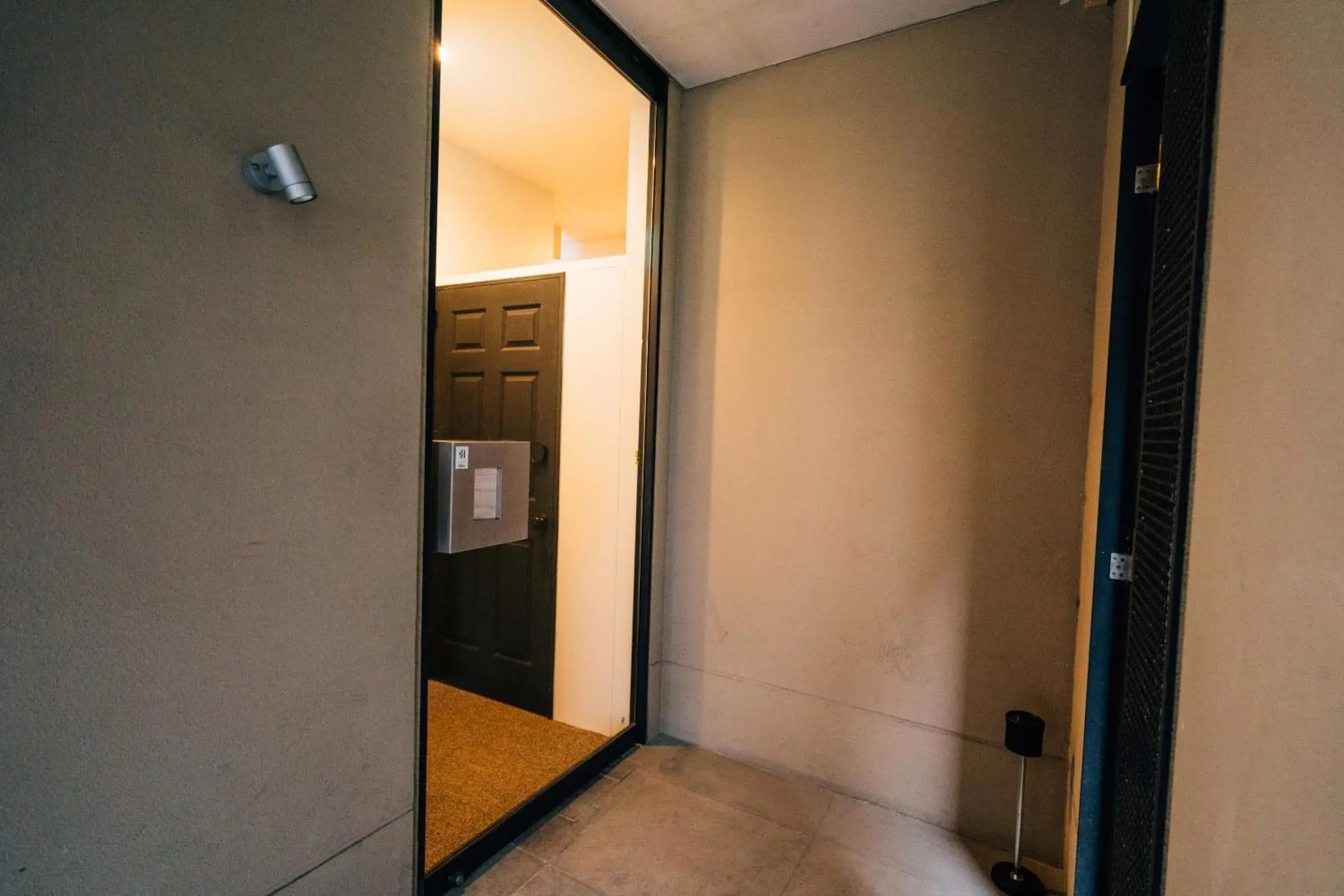 Facade/entrance in mizuka Daimyo 3 - unmanned hotel- Facade/entrance in mizuka Daimyo 3 - unmanned hotel-