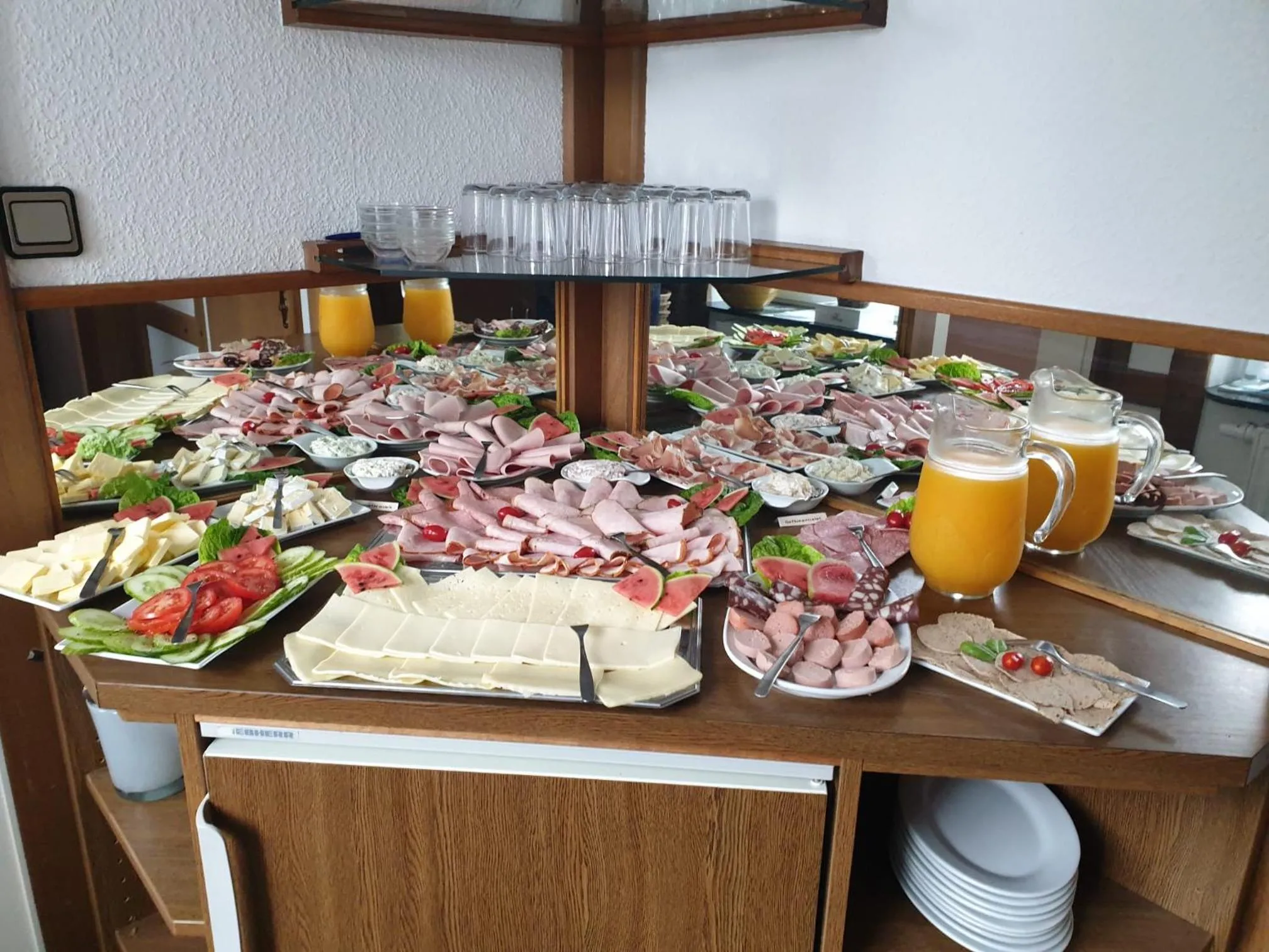 Buffet breakfast in Hotel-Pension Friesenruh