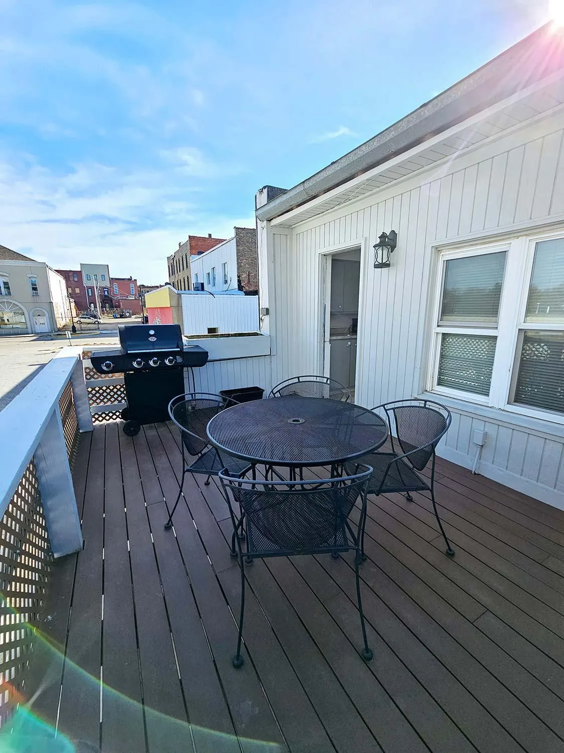 Patio in Historic Hotel Nichols