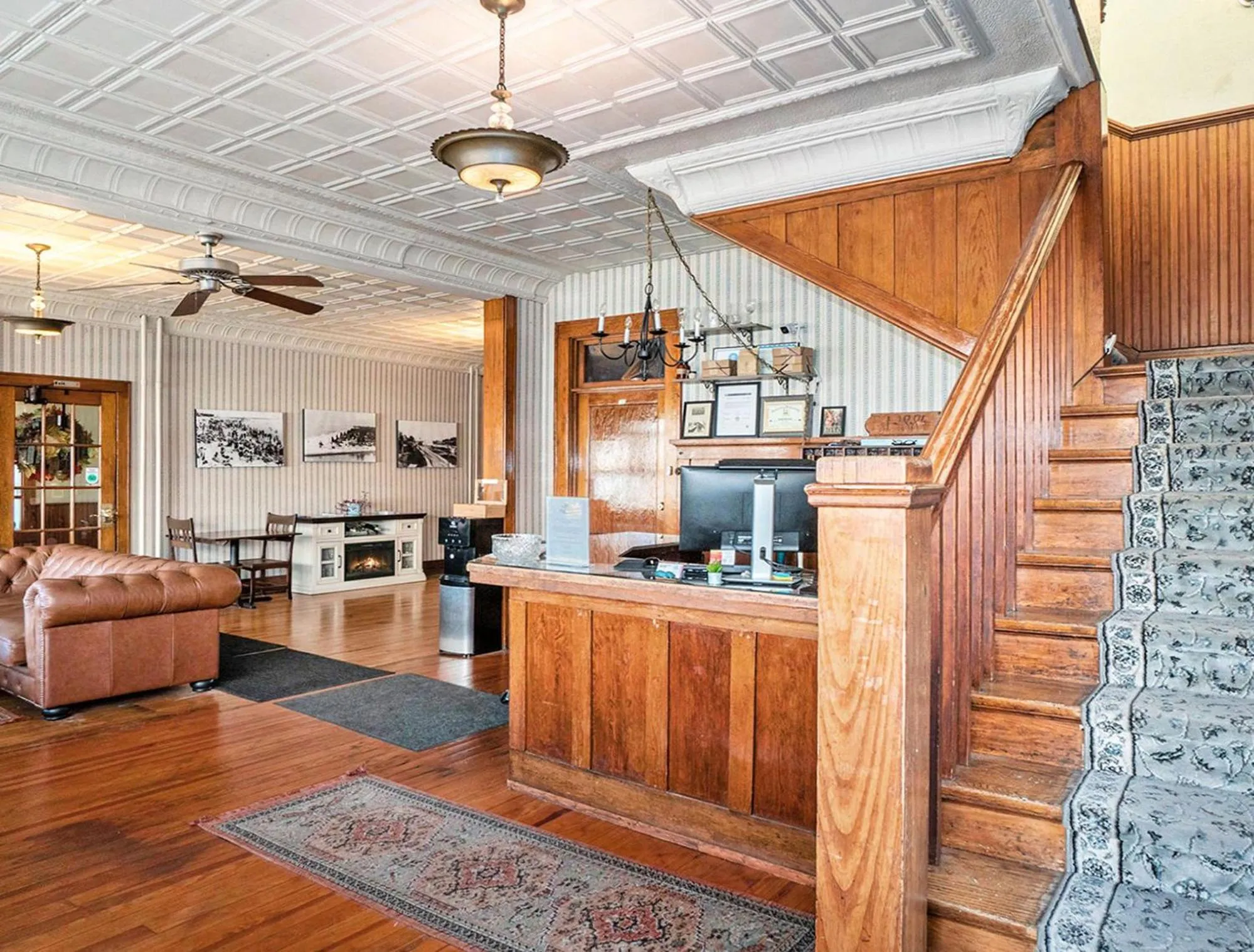 Lobby or reception in Historic Hotel Nichols