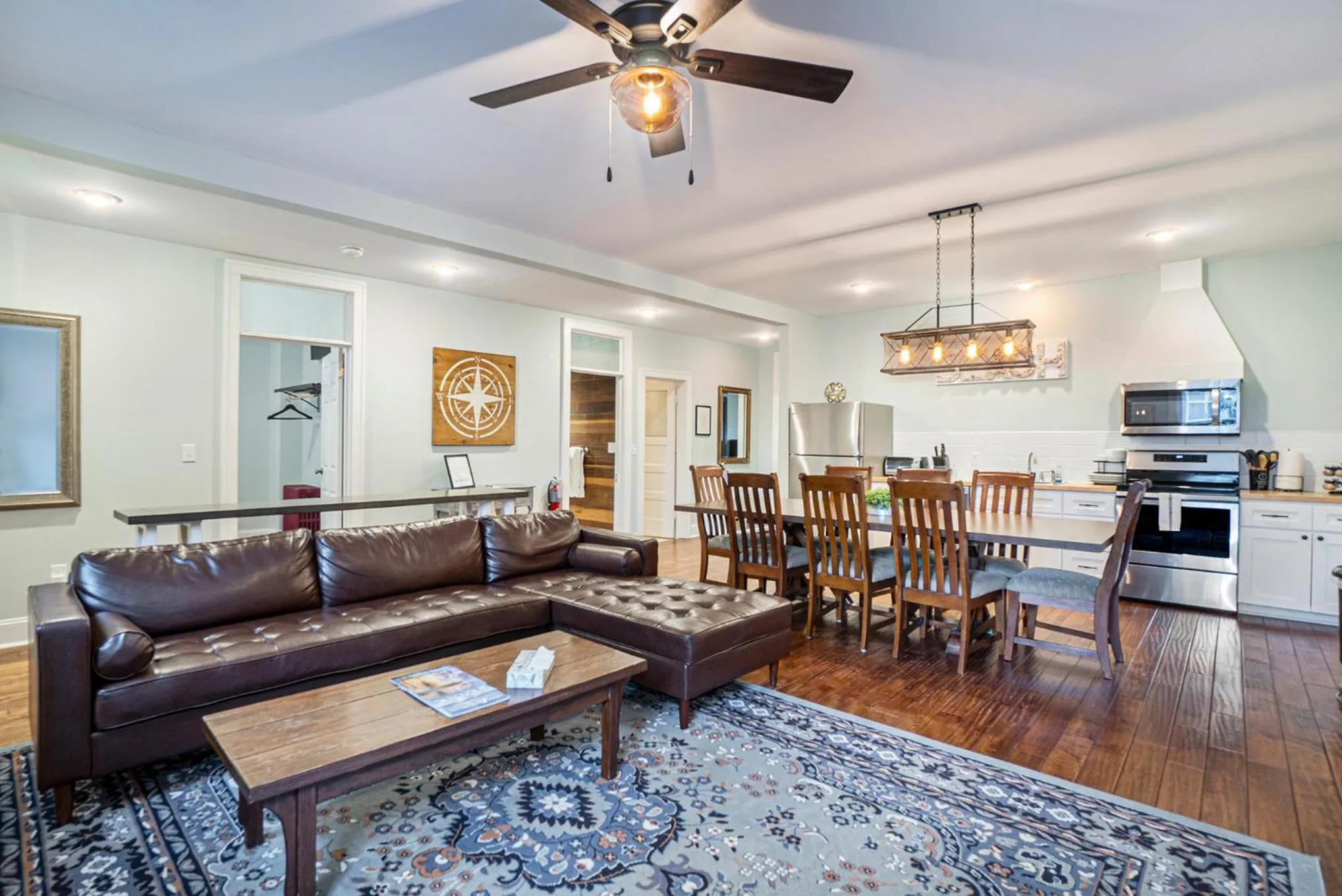 Kitchen or kitchenette in Historic Hotel Nichols
