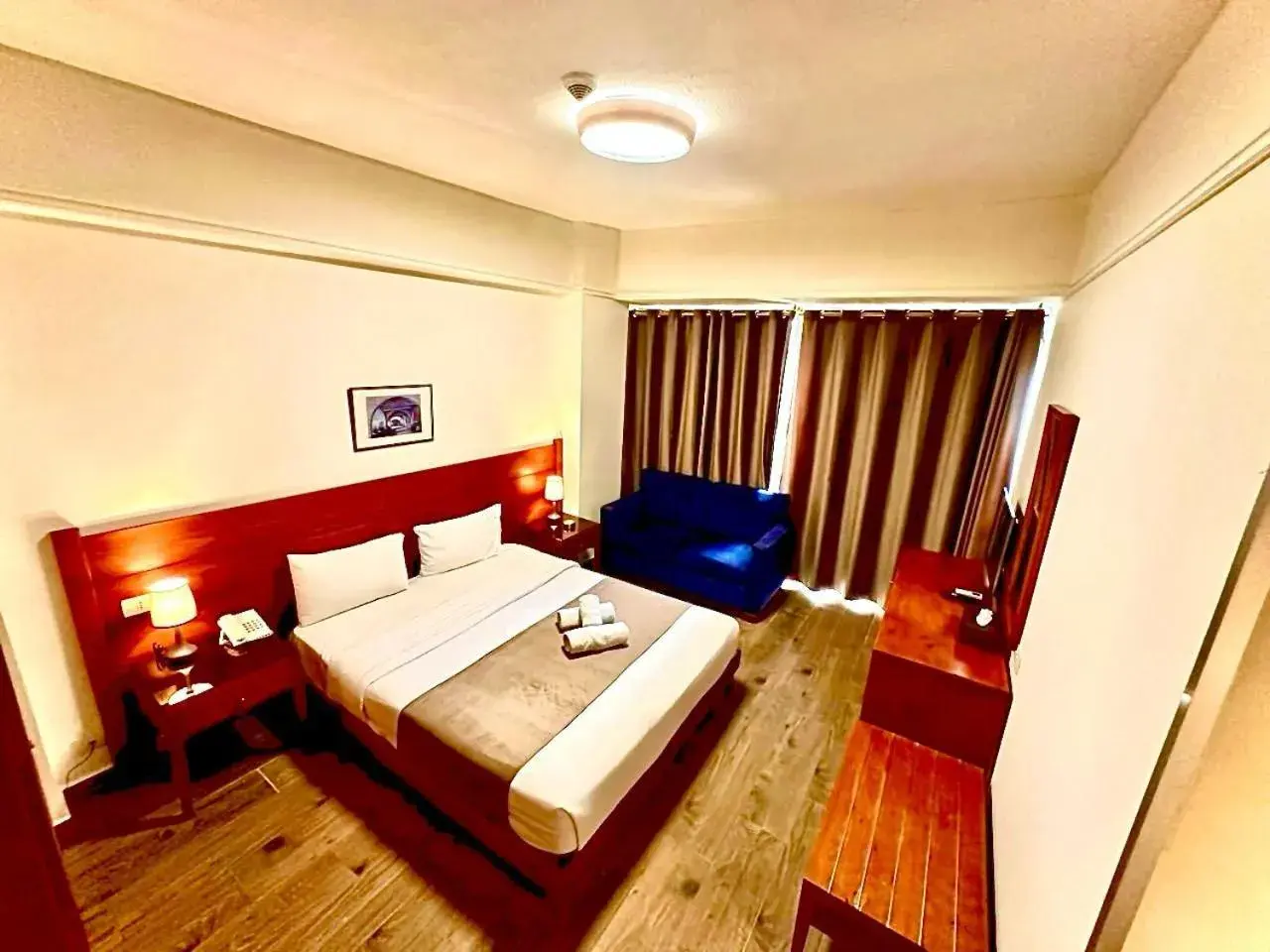 Bedroom, Bed in Caesar's Park Hotel Bedroom, Bed in Caesar's Park Hotel