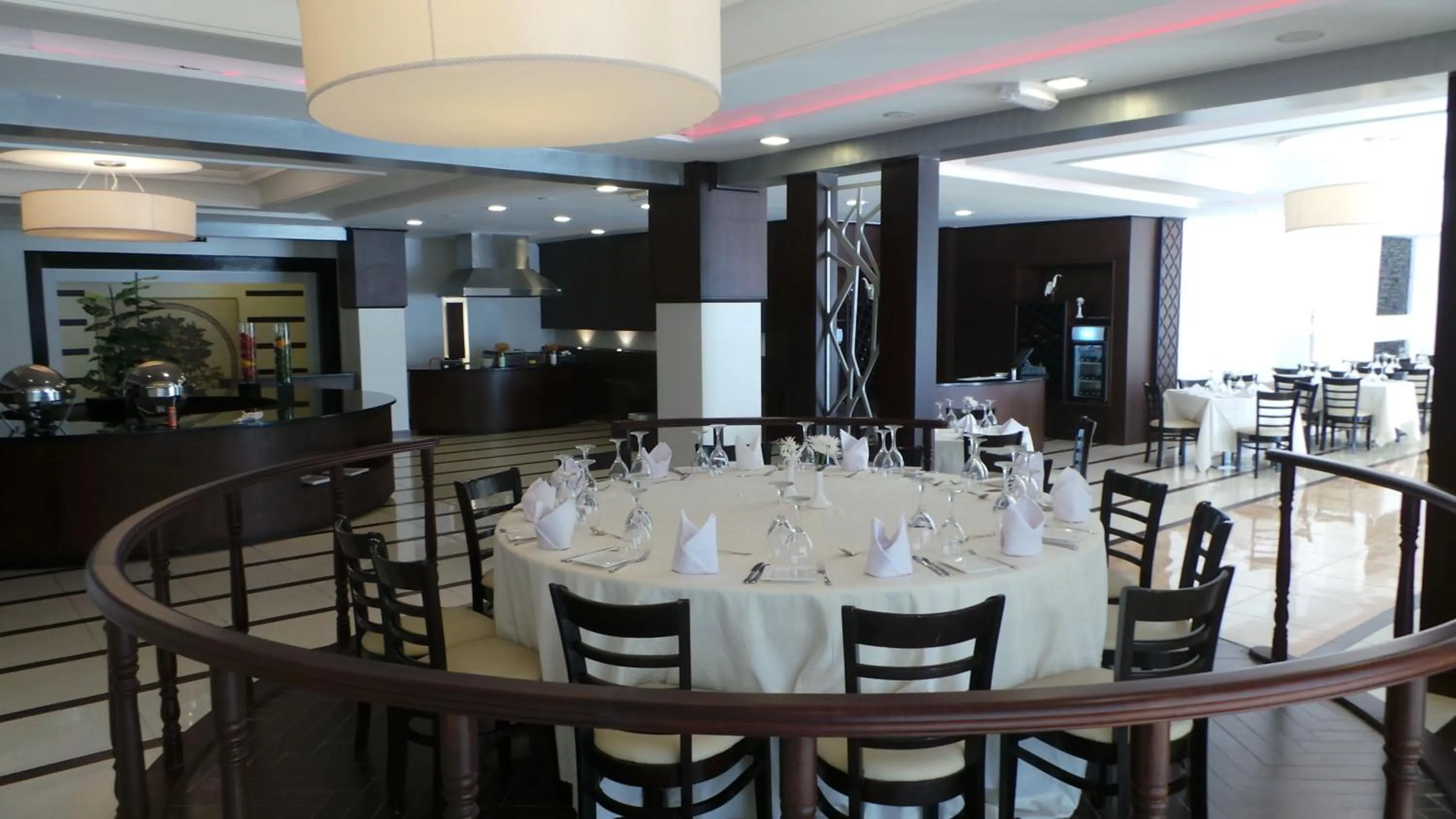 Restaurant/places to eat in Amman Airport Hotel