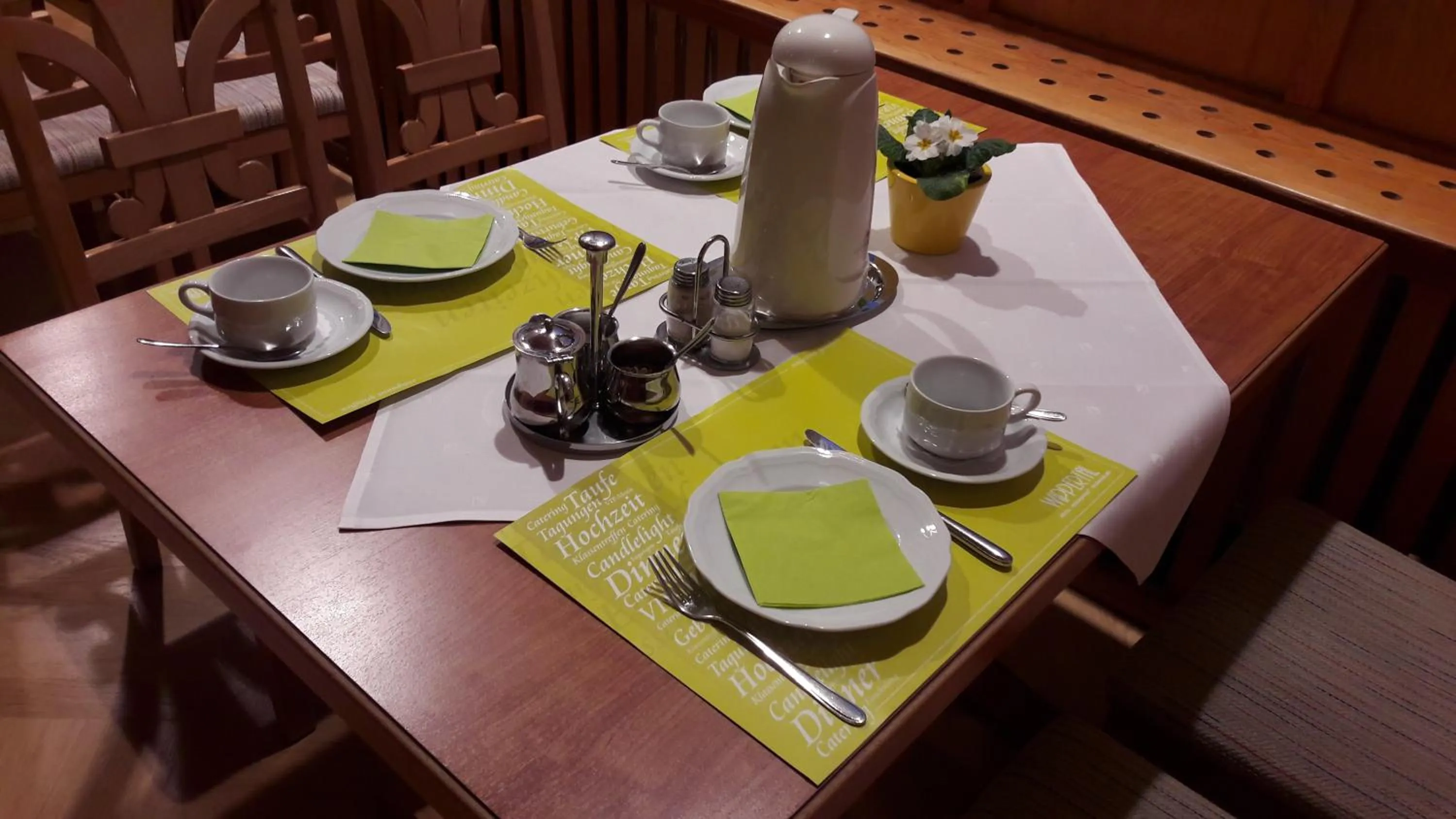 Breakfast in Hotel Wippertal - voll klimatisiert