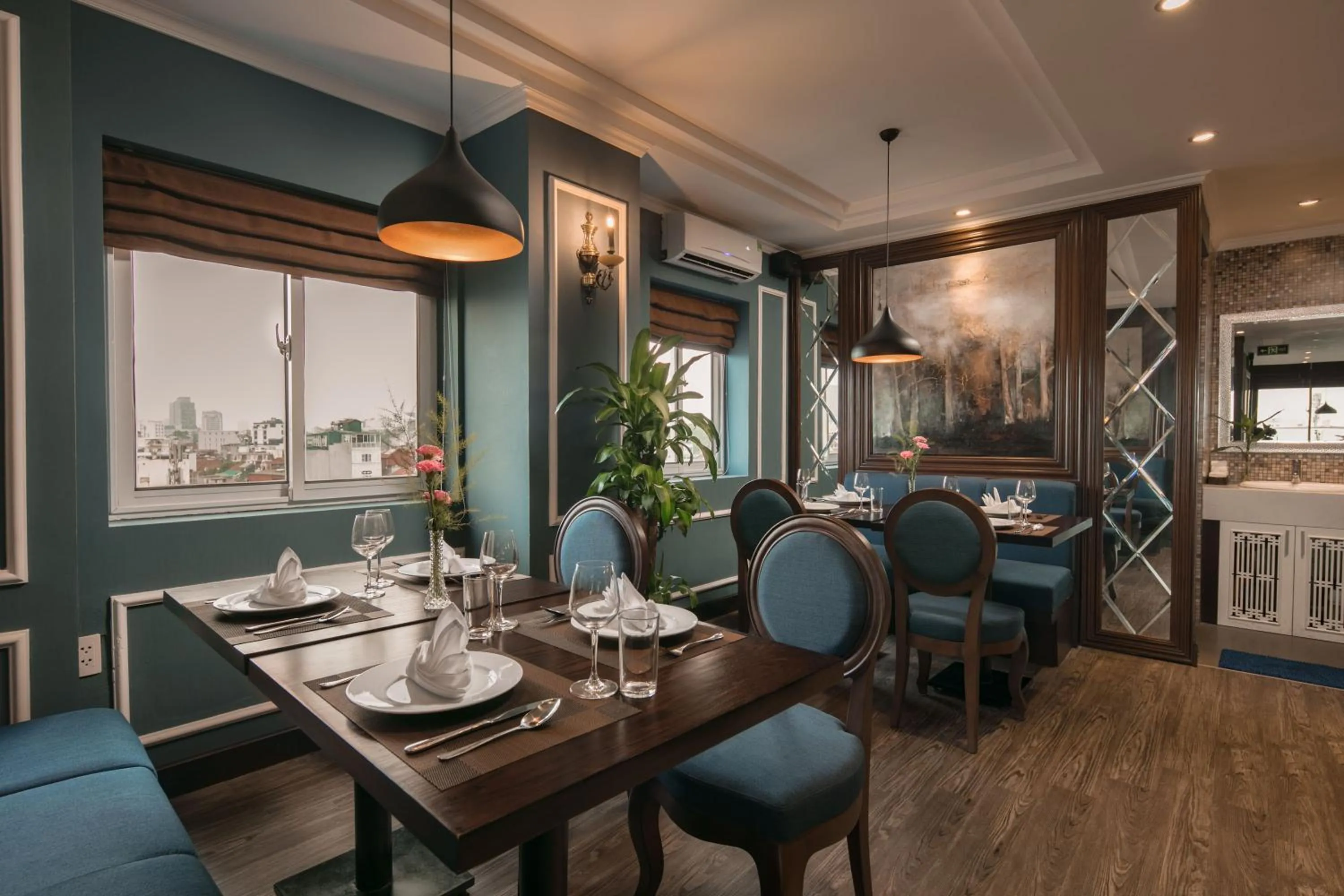 Restaurant/places to eat in Serene Boutique Hotel & Spa