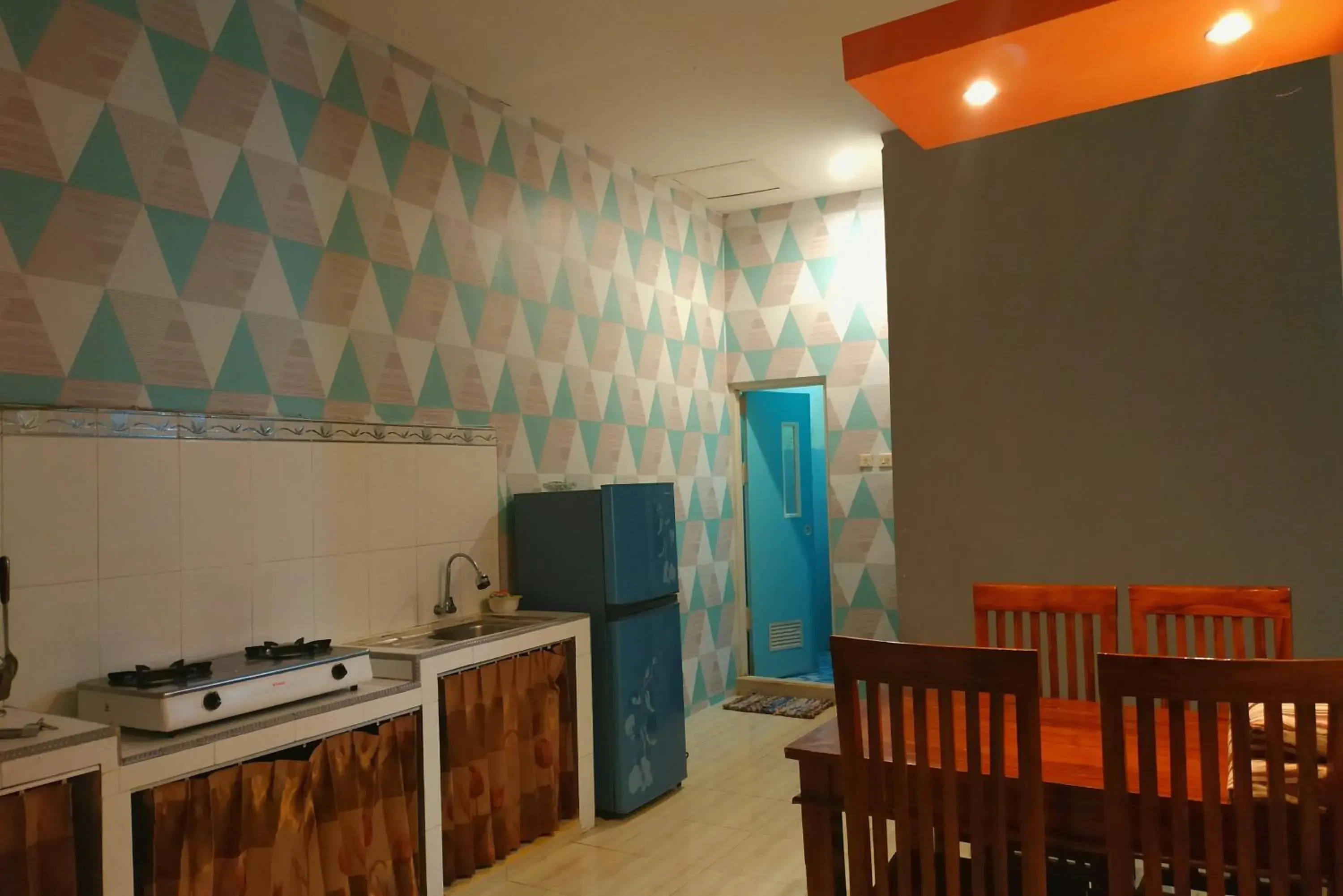 Property building in Puncak Pinus and Pool Property building in Puncak Pinus and Pool