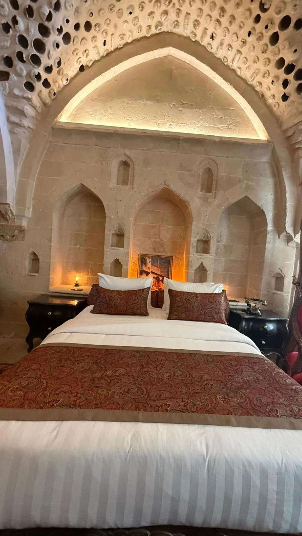 Bed in Maridin Hotel