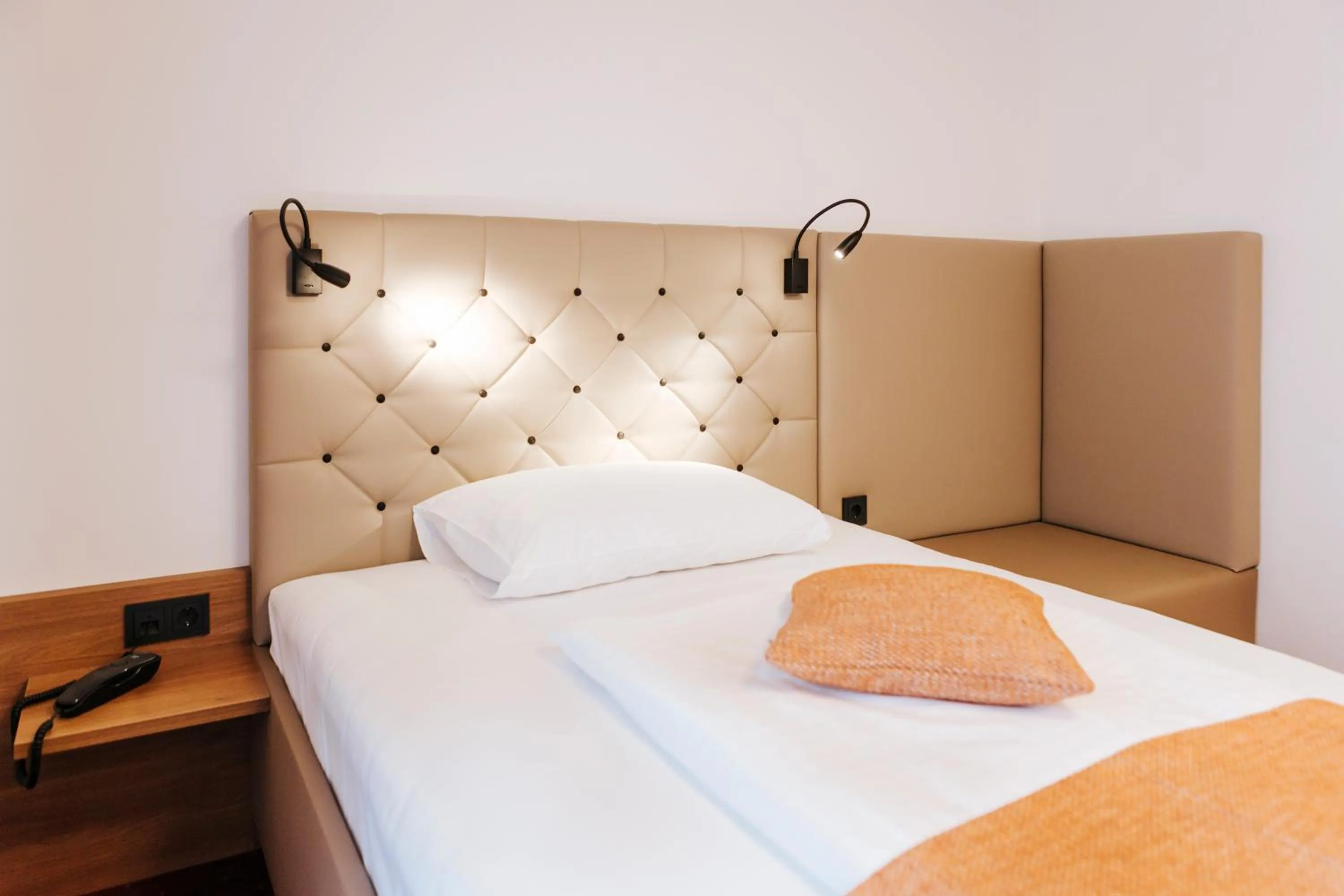 Bed in Hotel Der Stockinger