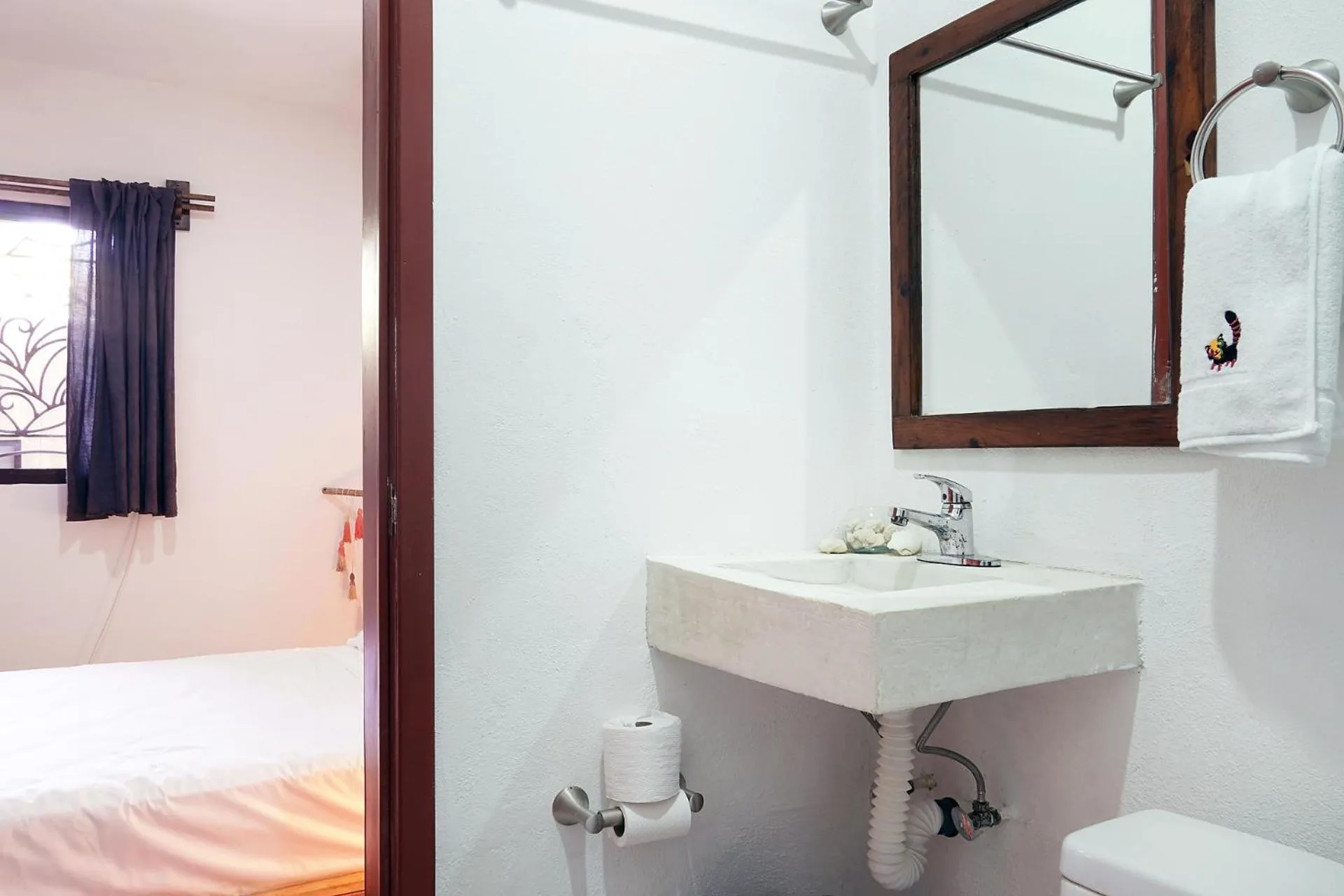 Bed in Red Panda Hostal