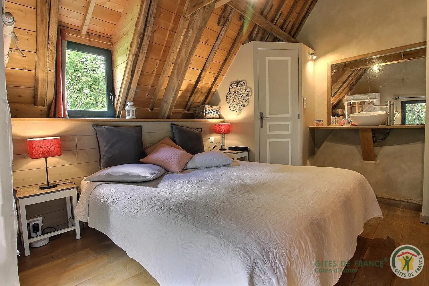 Bed in Kêr Neizh Breizh - Gîtes de Charme - Le Petit Châtelier
