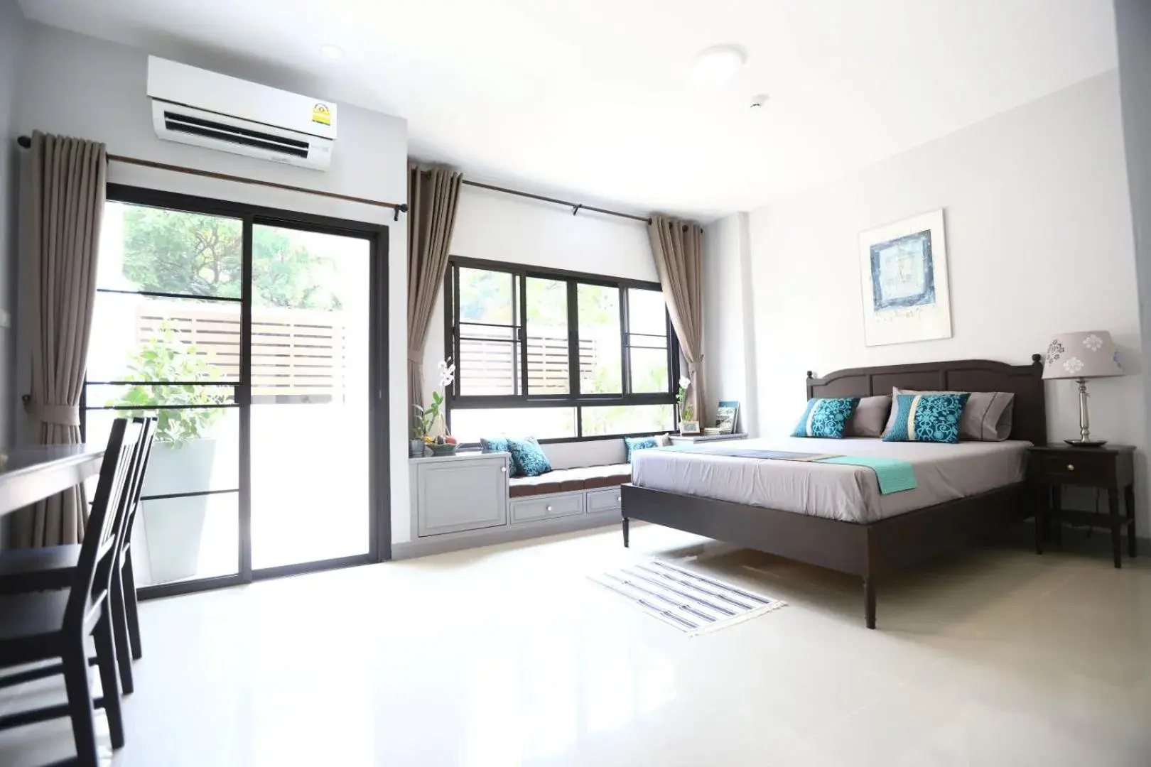 Bed in Triple Trees Residence former Double Tree Residence Bed in Triple Trees Residence former Double Tree Residence