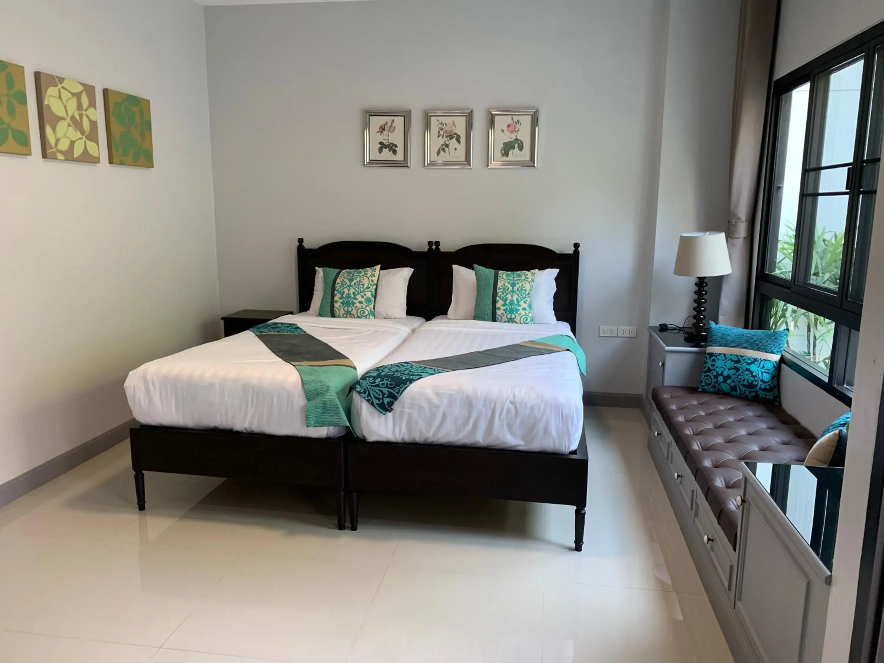 Bed in Triple Trees Residence former Double Tree Residence Bed in Triple Trees Residence former Double Tree Residence