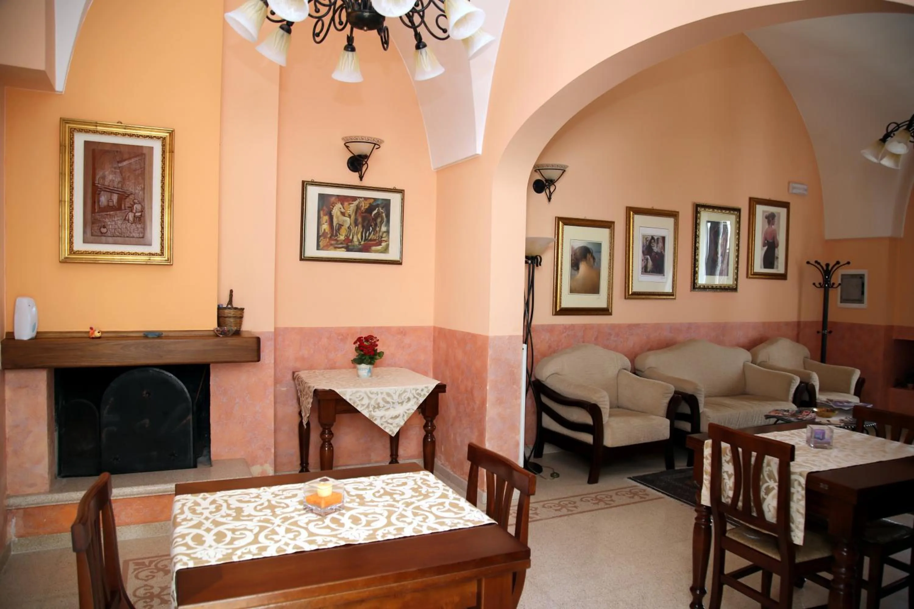 Communal lounge/ TV room in B&B Borgosolare