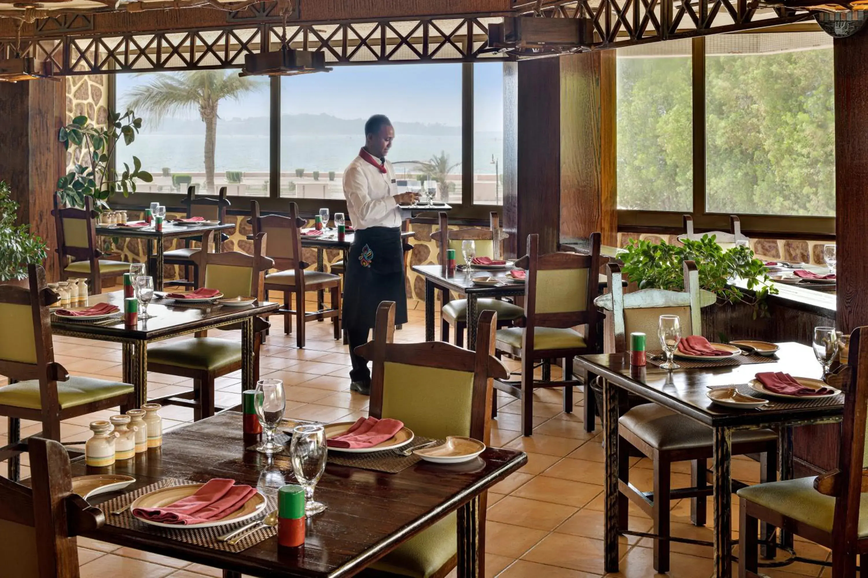 Restaurant/places to eat in InterContinental Jeddah by IHG Restaurant/places to eat in InterContinental Jeddah by IHG