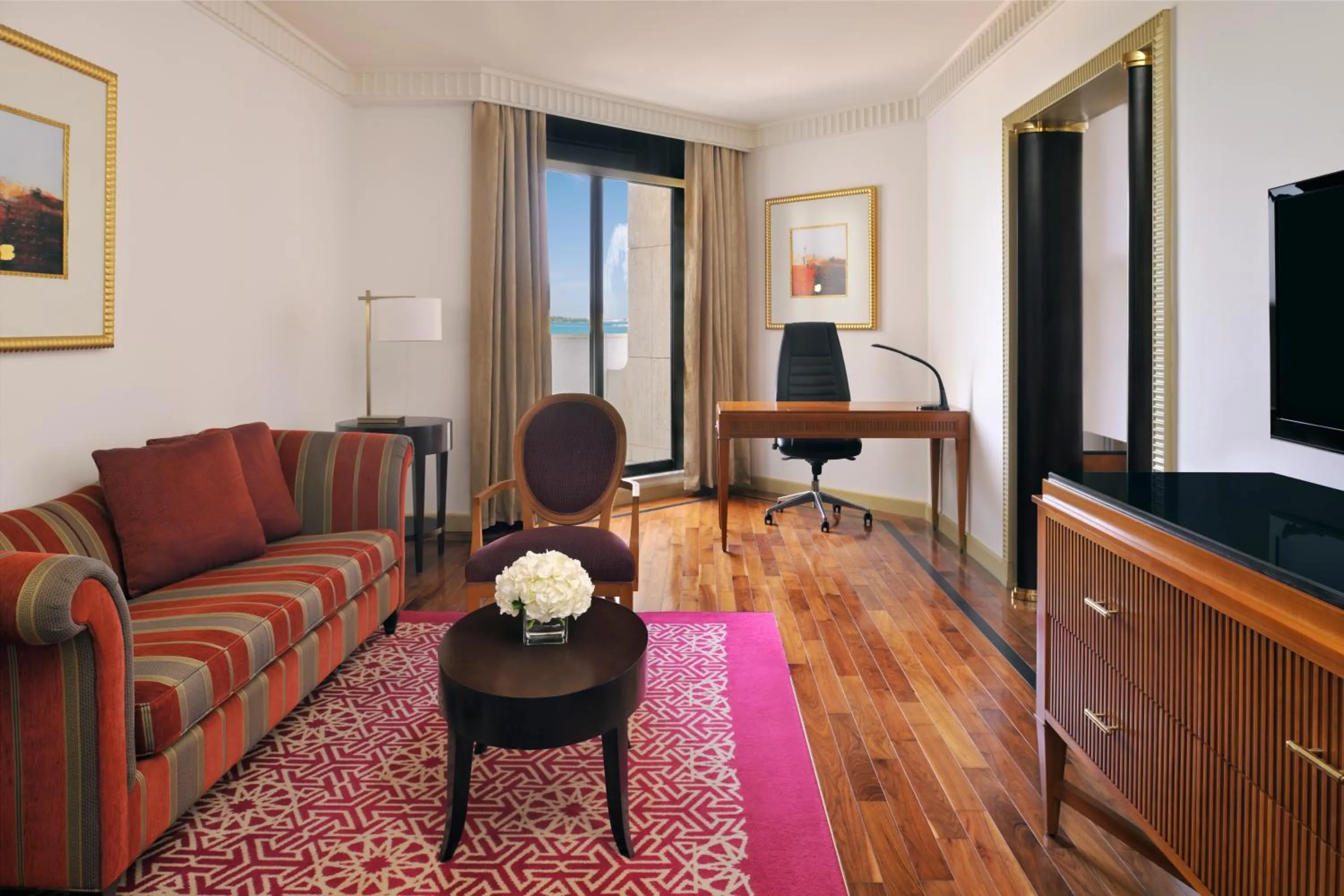 TV and multimedia in InterContinental Jeddah by IHG