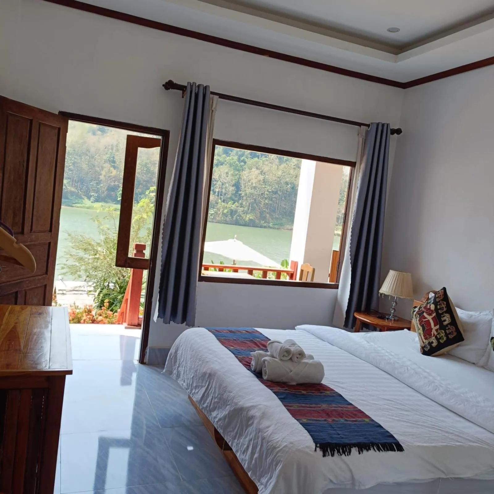 Bed in Nam ou view villa