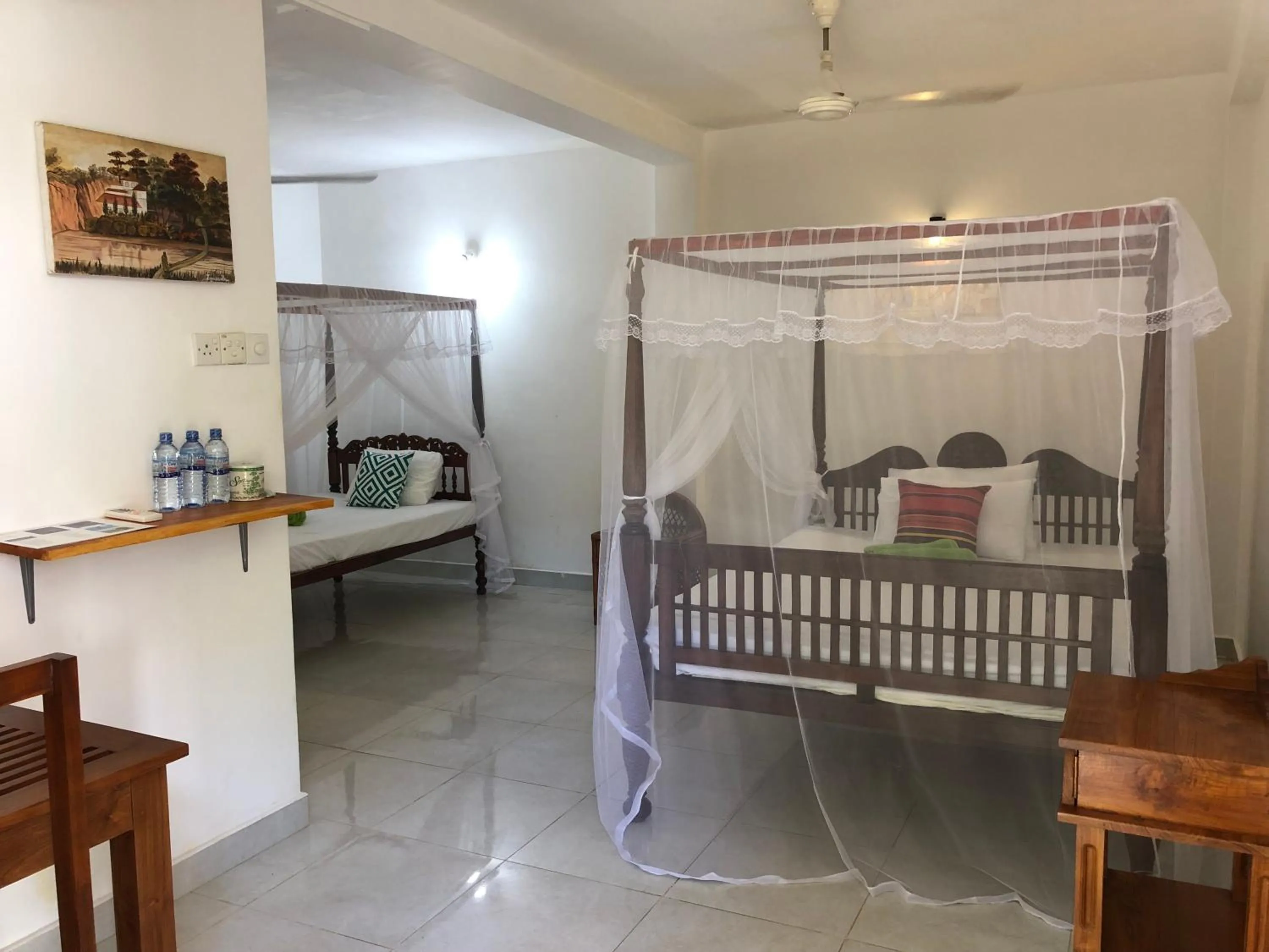 Bed in The Retreat Hotel